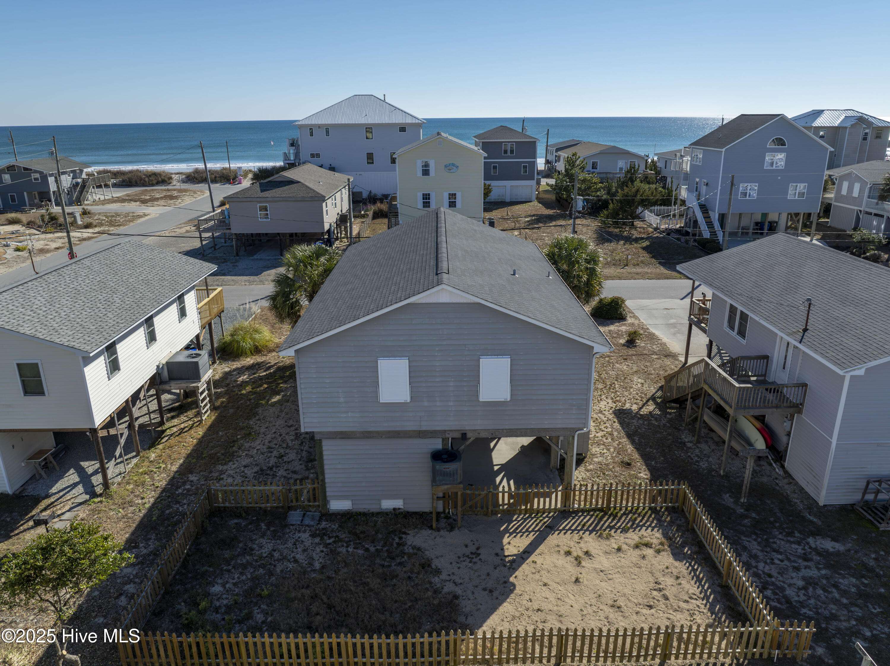 Surf City, NC 28445,1423 N Topsail DR