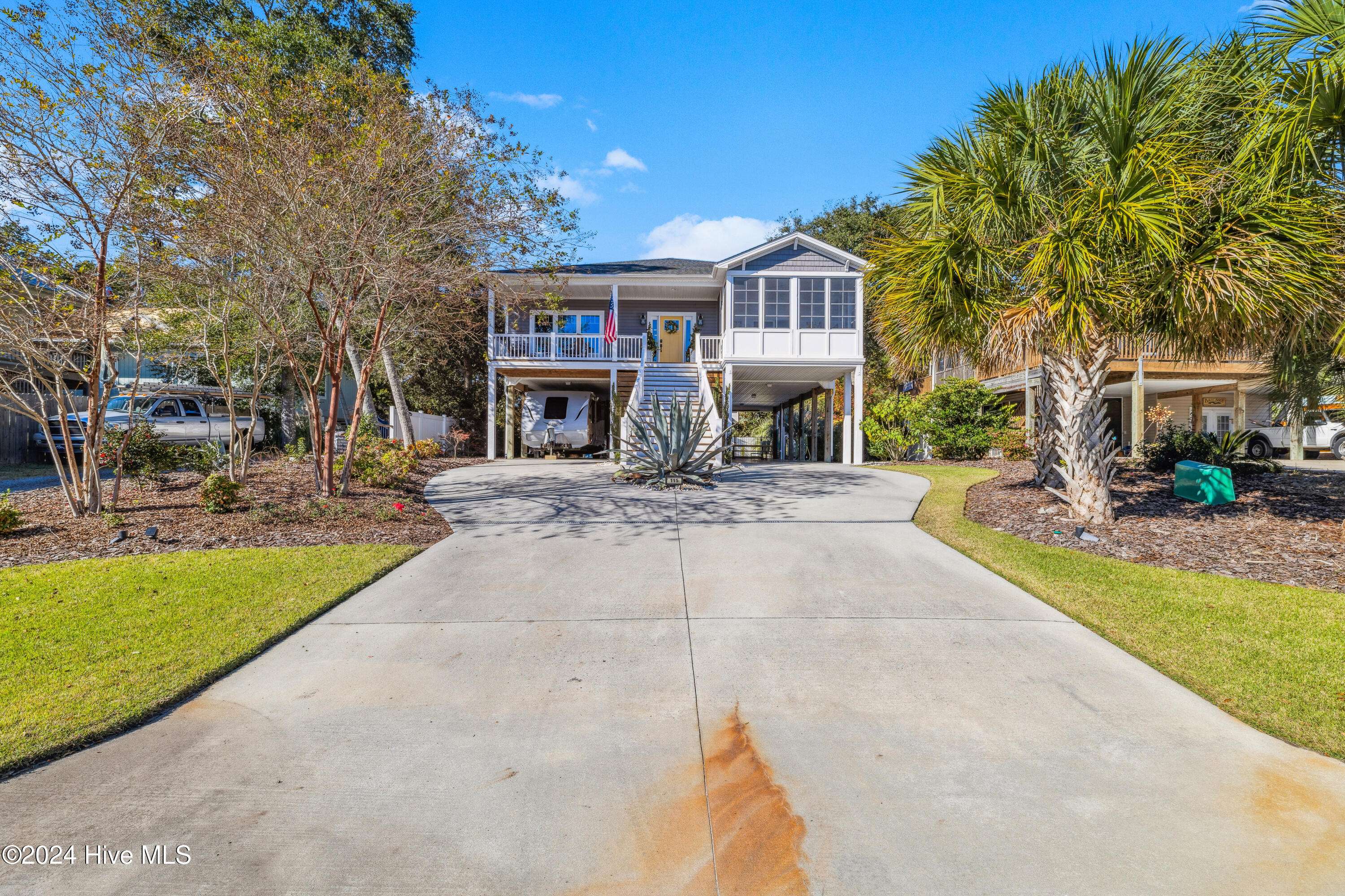 Oak Island, NC 28465,115 SE 18th ST