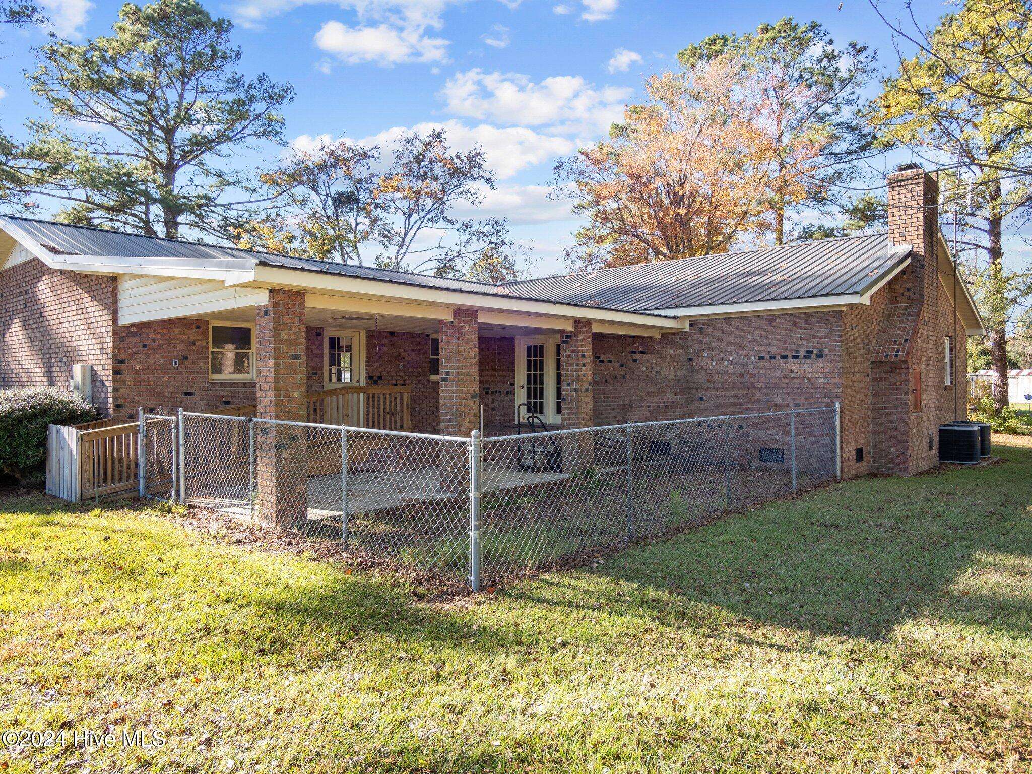 Jacksonville, NC 28540,148 Scott Jenkins RD