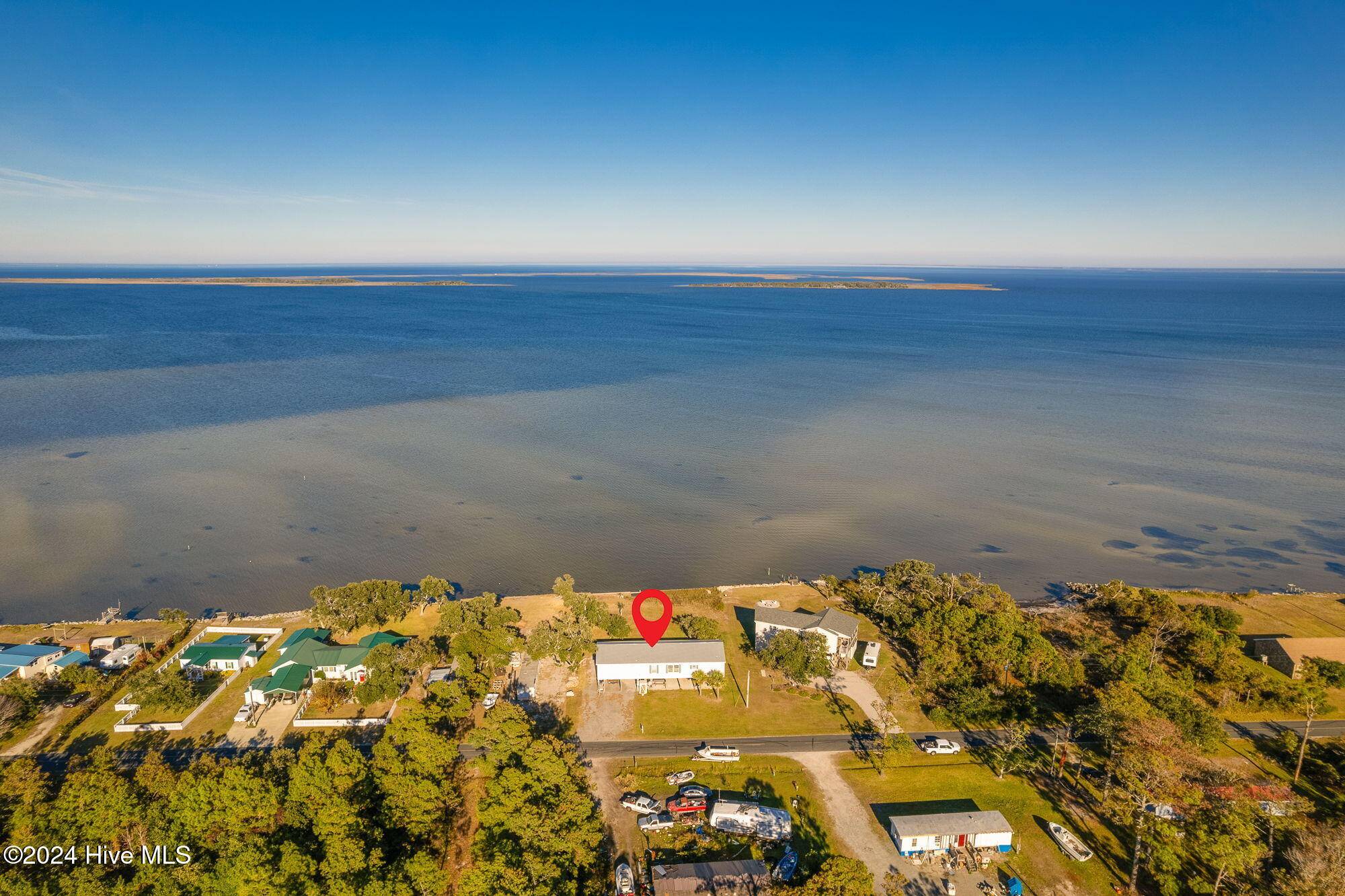 Cedar Island, NC 28520,415 Lola RD