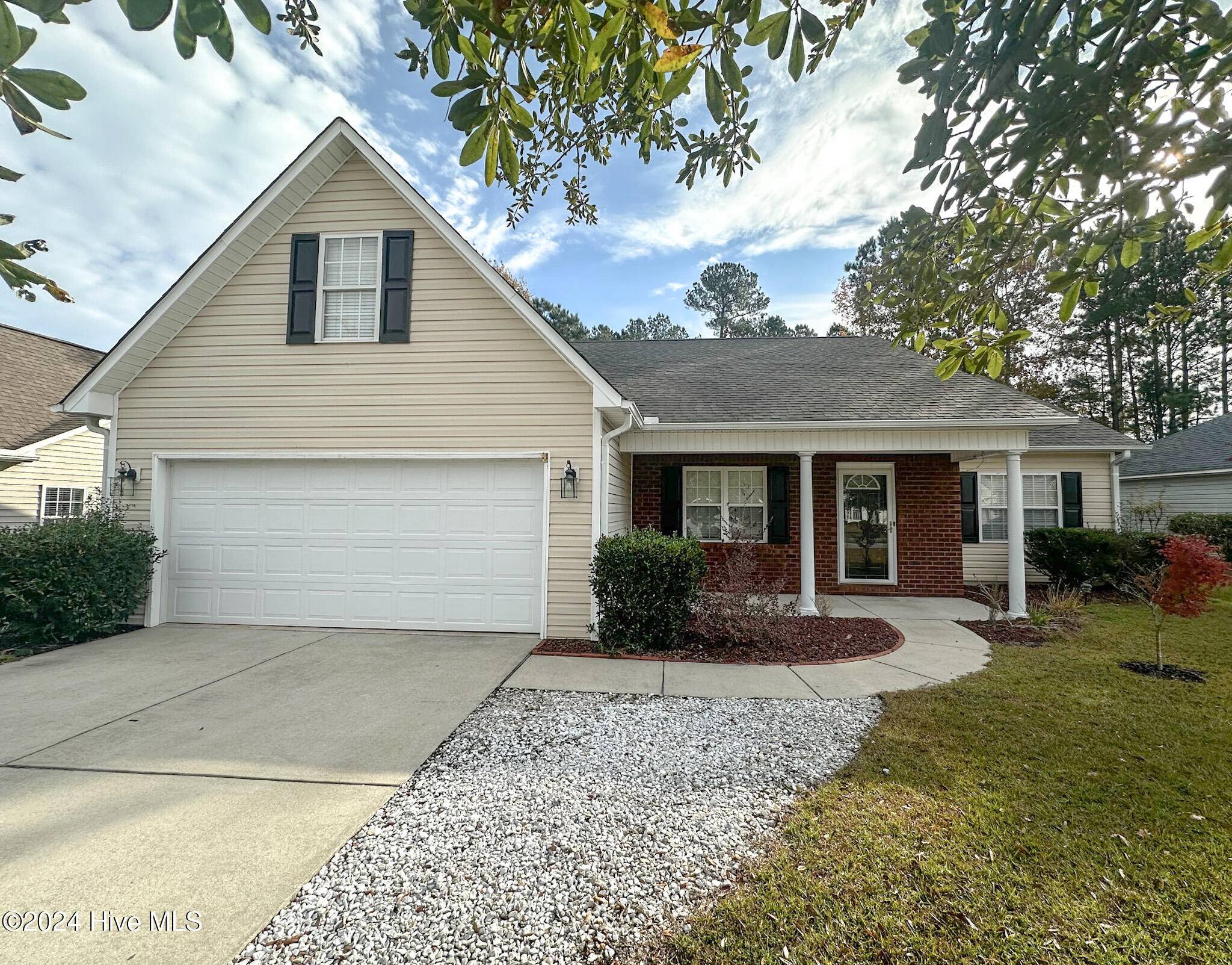 New Bern, NC 28562,204 Saratoga LN