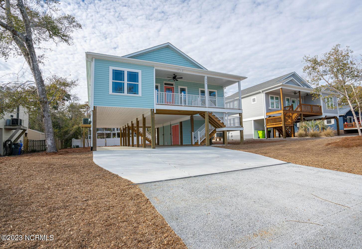 Oak Island, NC 28465,117 NW 17 ST