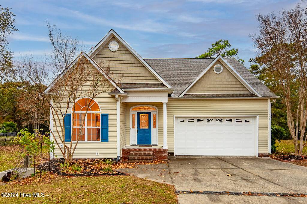 Swansboro, NC 28584,272 River Reach DR