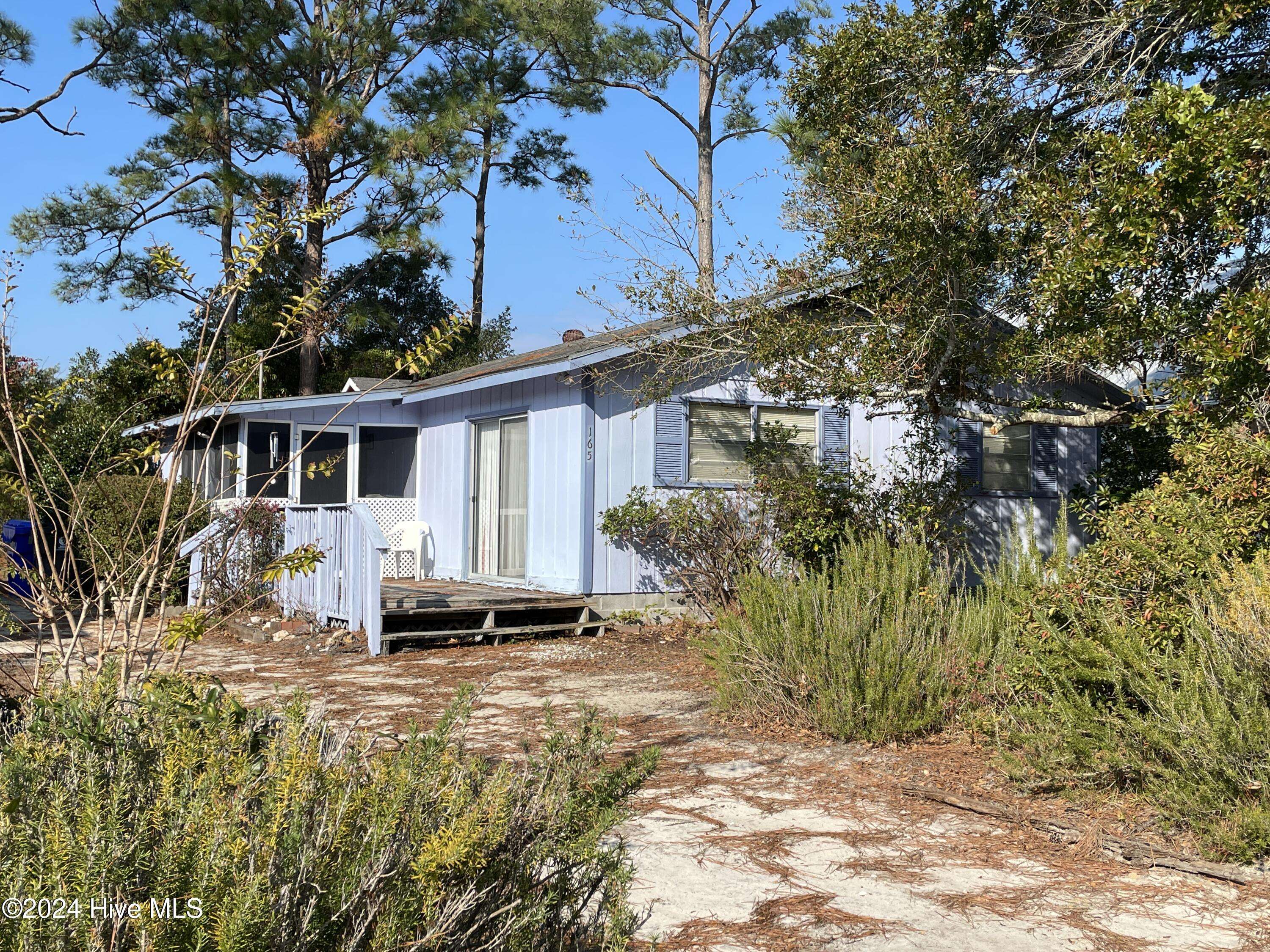 Oak Island, NC 28465,165 NE 6th ST