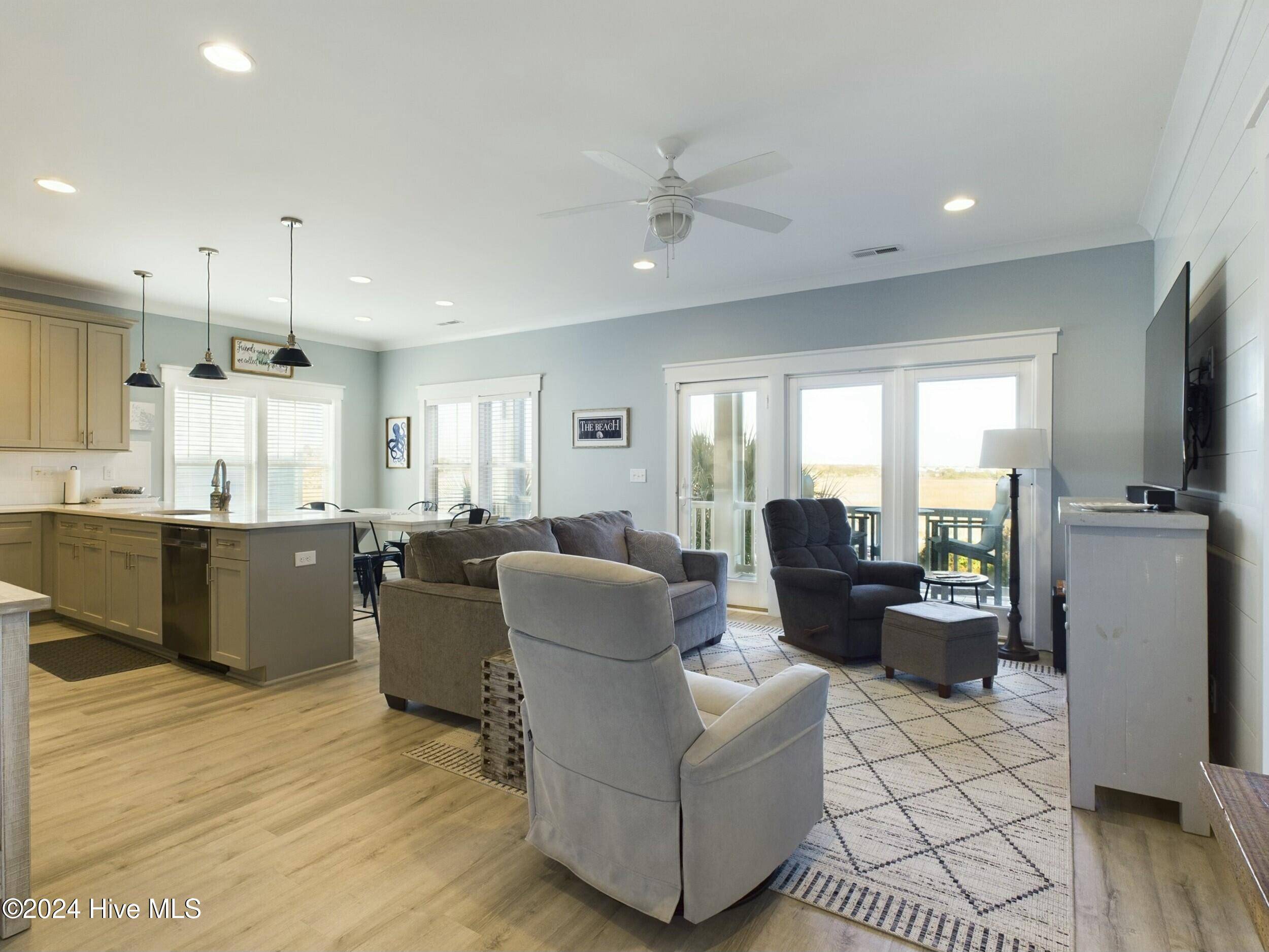 Holden Beach, NC 28462,126 Seagull DR