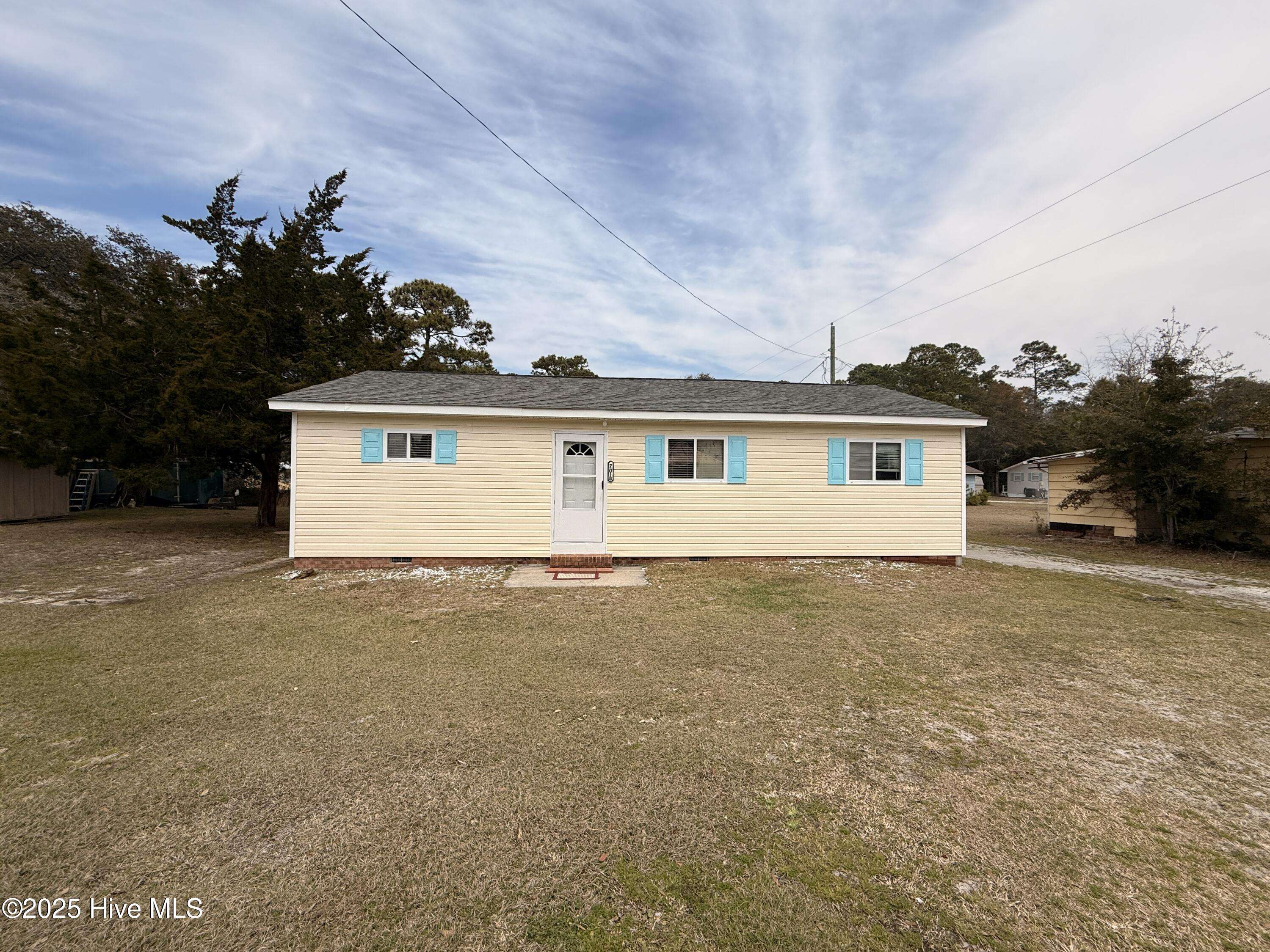 Ocean Isle Beach, NC 28469,7018 Beach DR SW