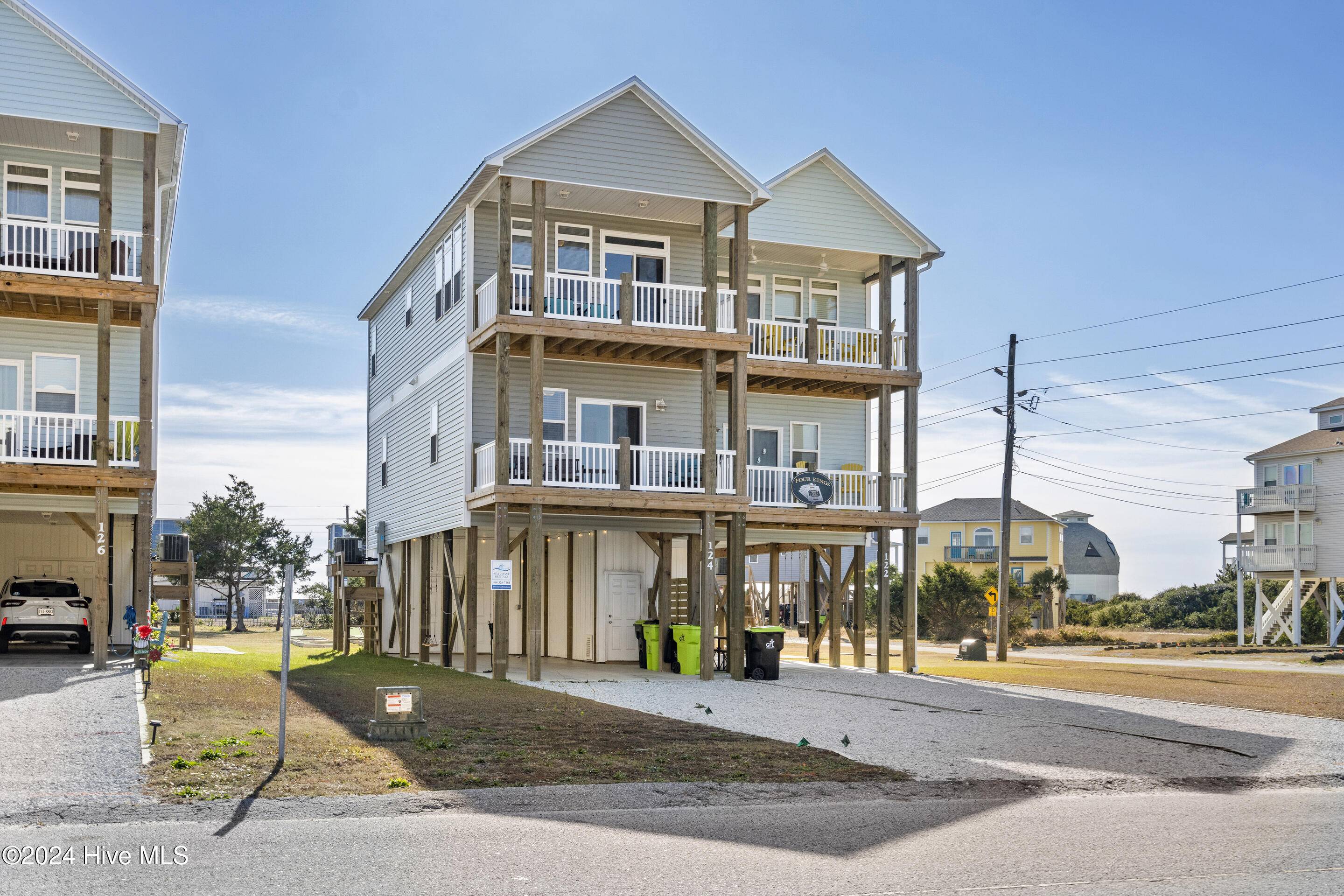 North Topsail Beach, NC 28460,124 Sea Gull Lane