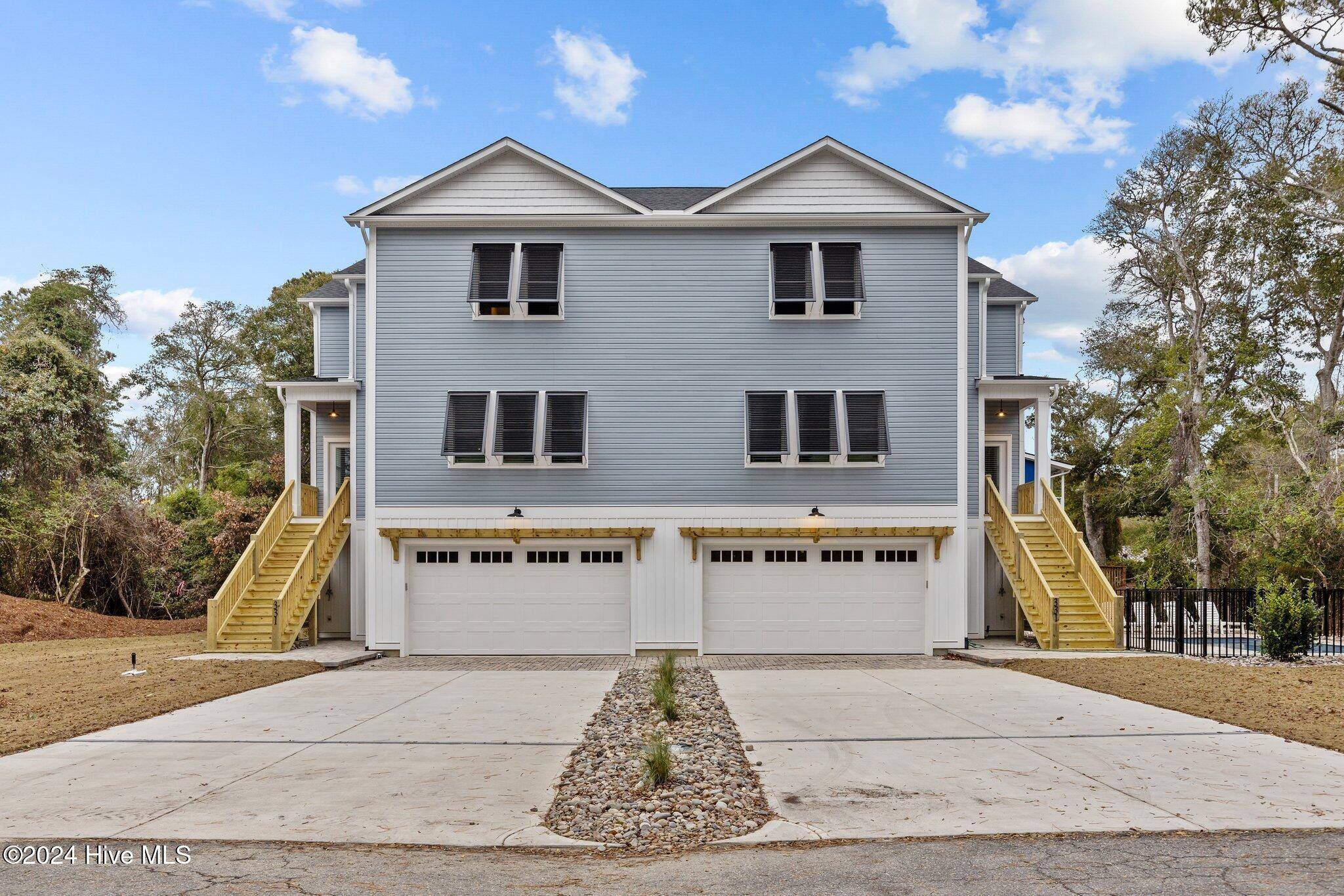 Emerald Isle, NC 28594,331 Live Oak ST #South