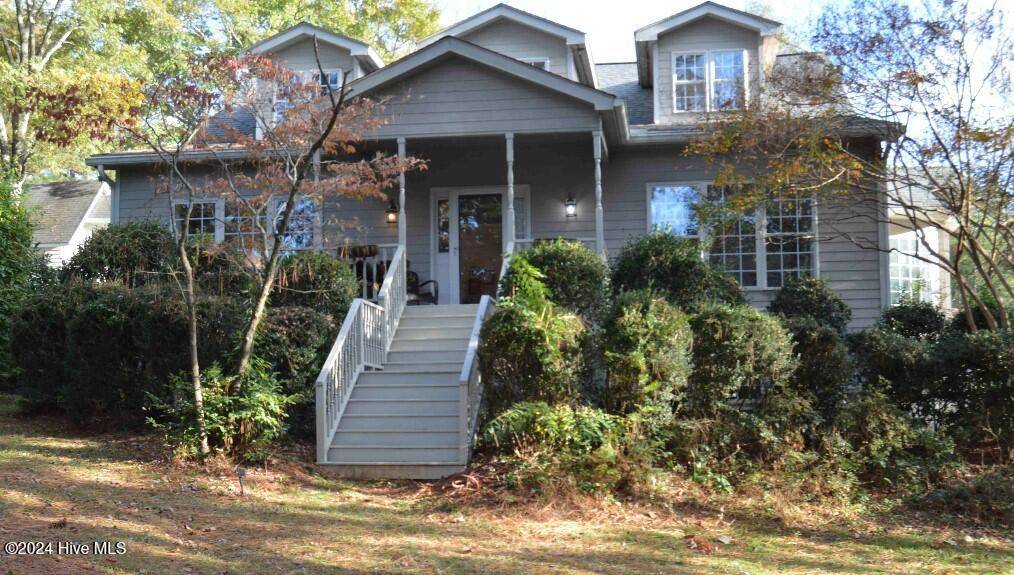 Southern Pines, NC 28387,555 N Ashe ST