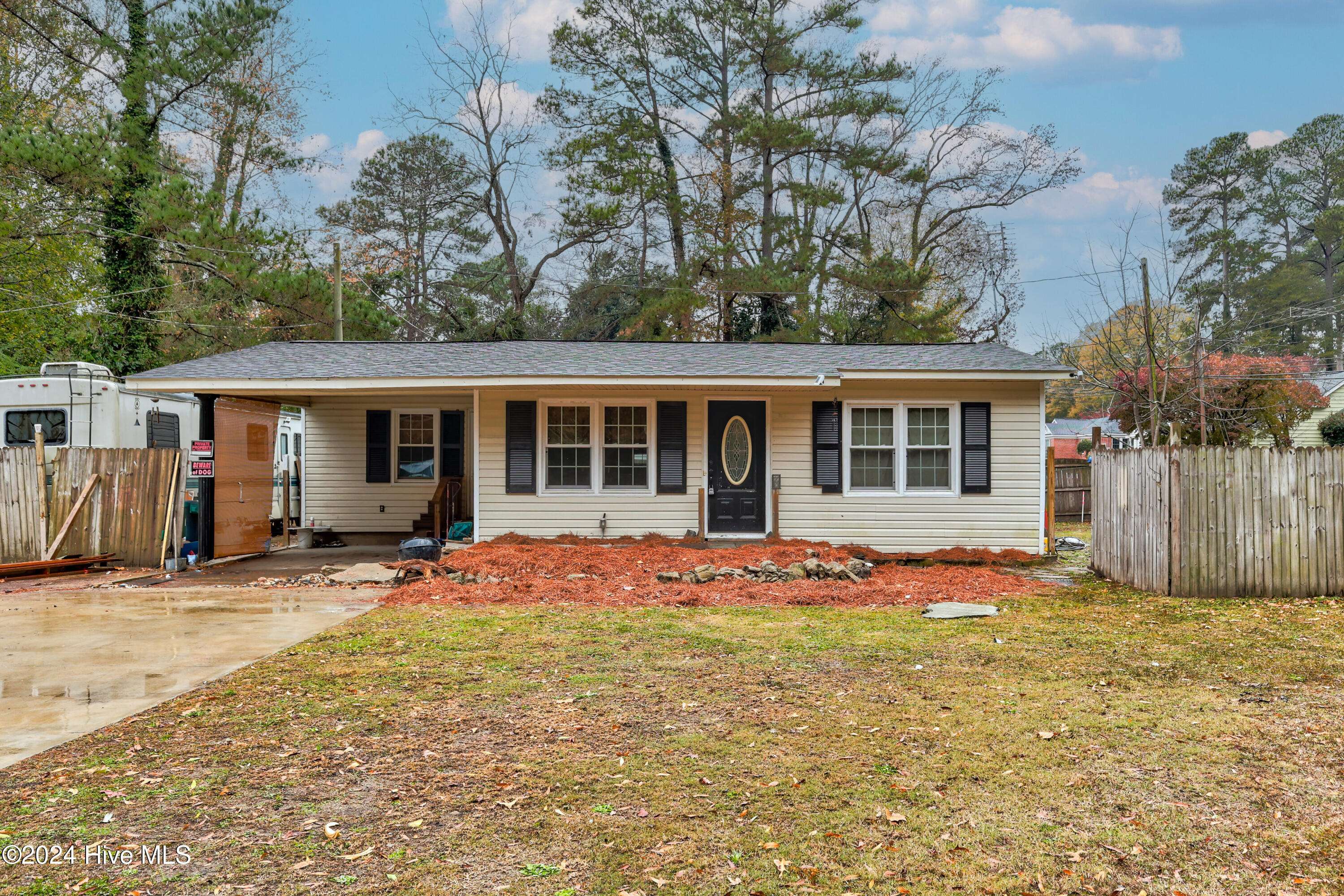 Warsaw, NC 28398,115 N Brighton ST