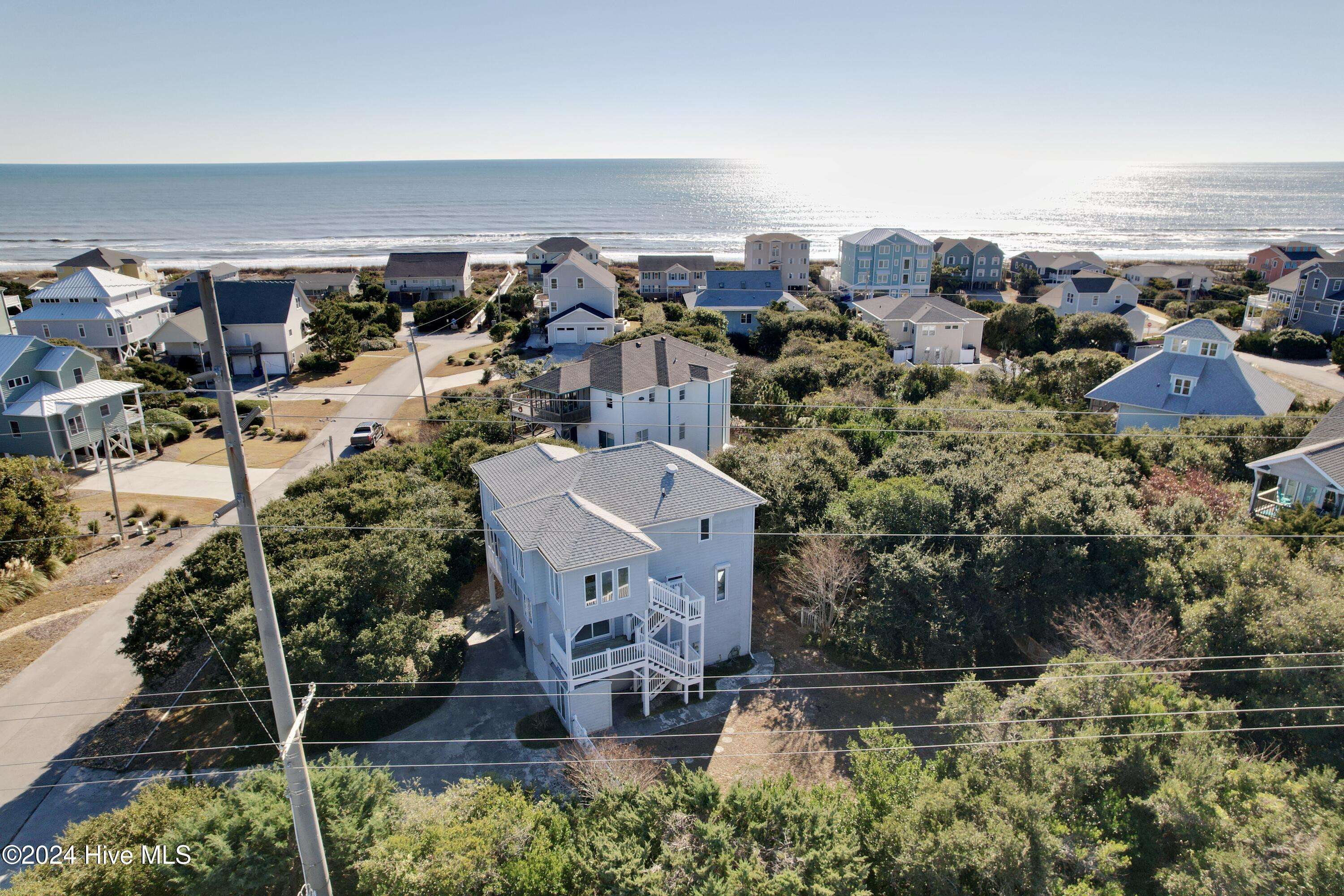 Emerald Isle, NC 28594,105 Howe ST