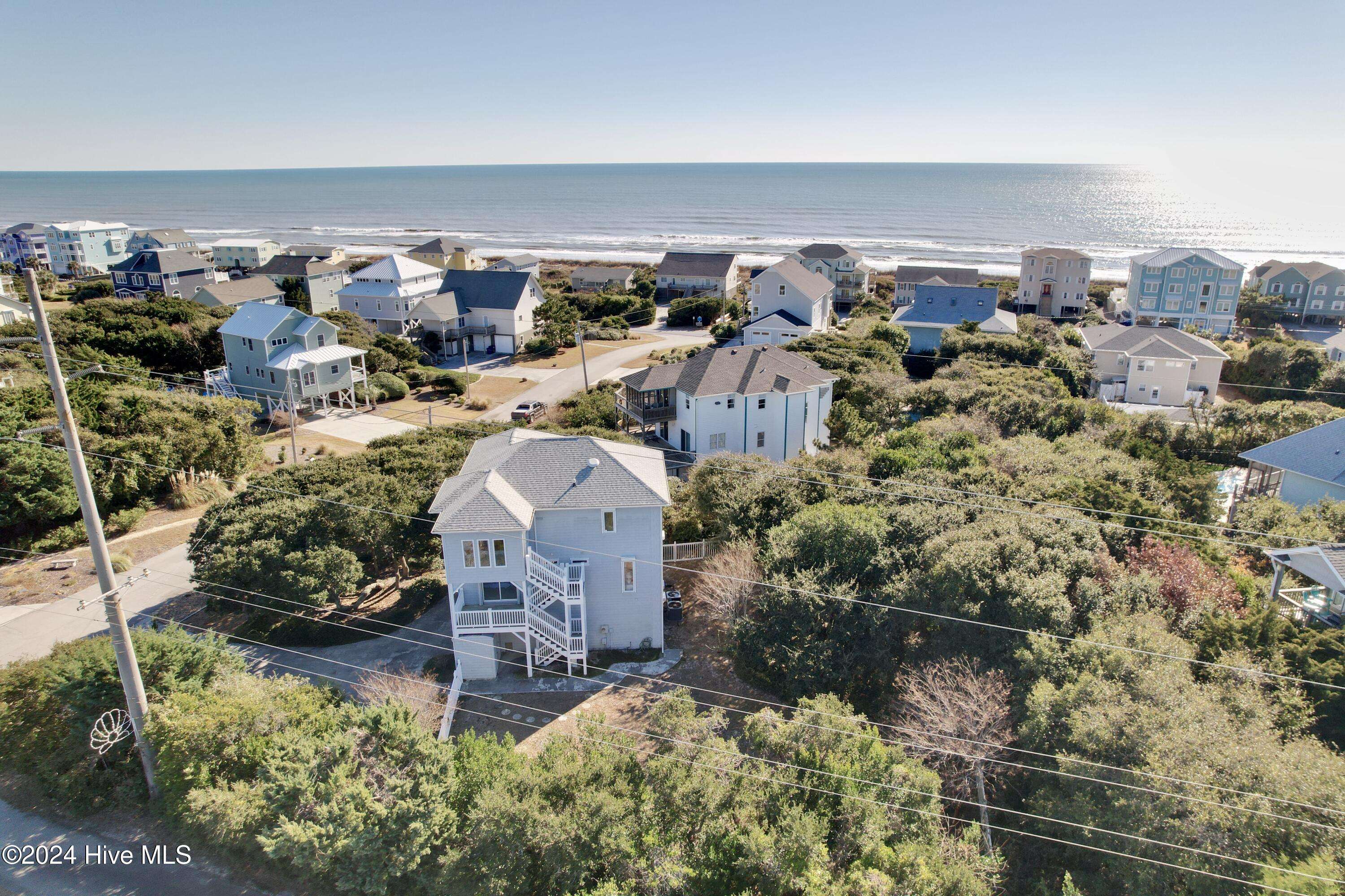 Emerald Isle, NC 28594,105 Howe ST