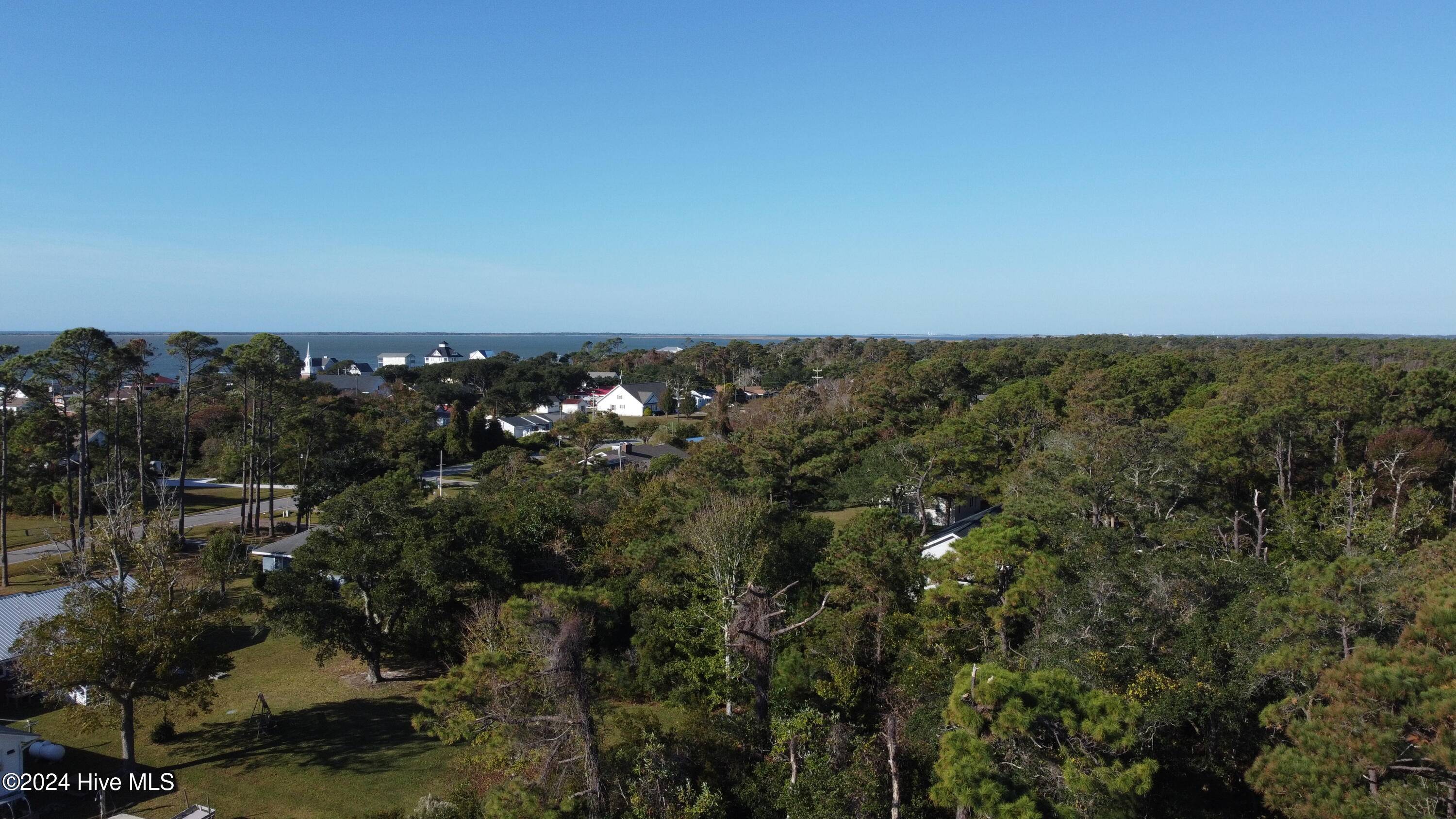 Harkers Island, NC 28531,511 Cape Lookout DR