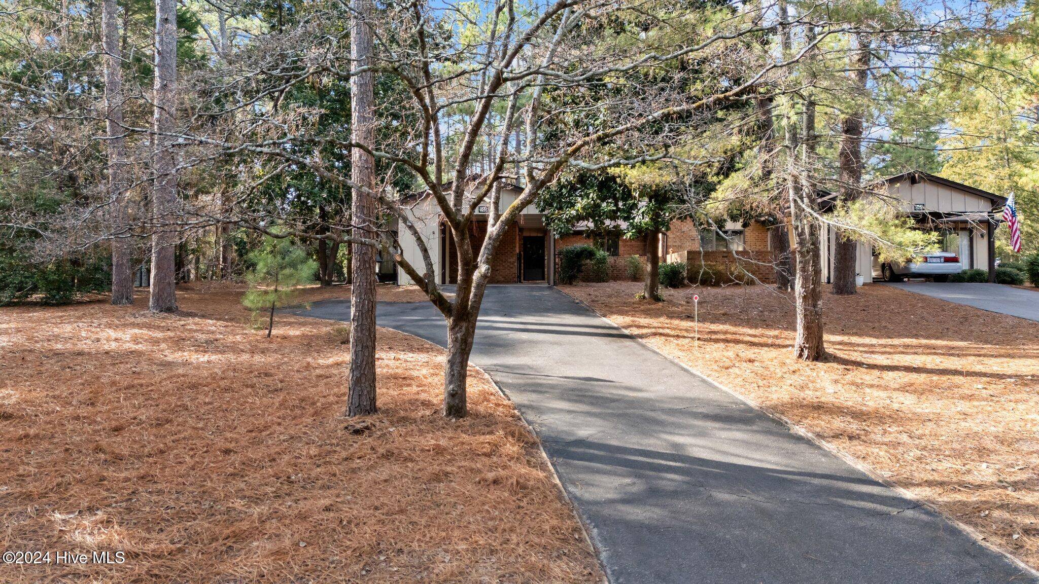 Southern Pines, NC 28387,646 Redwood DR