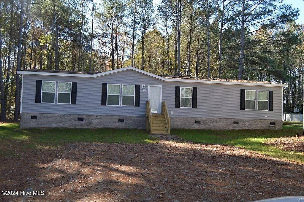 Beulaville, NC 28518,1495 Beulaville HWY