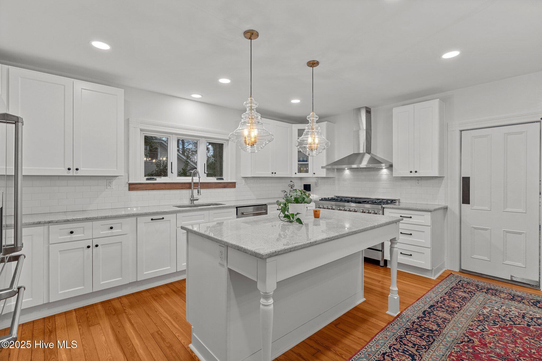 Southern Pines, NC 28387,280 W Connecticut AVE