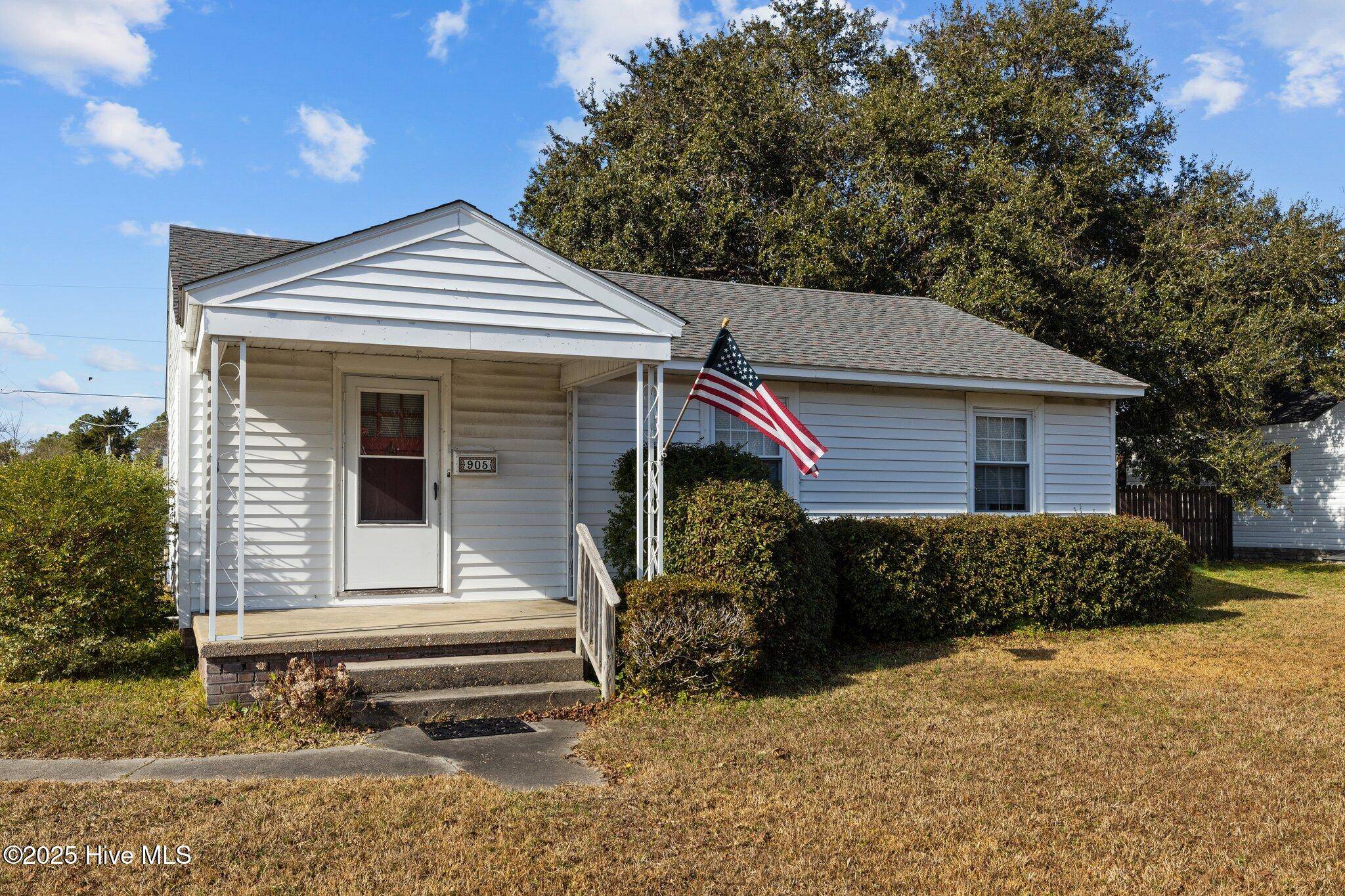 Morehead City, NC 28557,905 N 20th ST