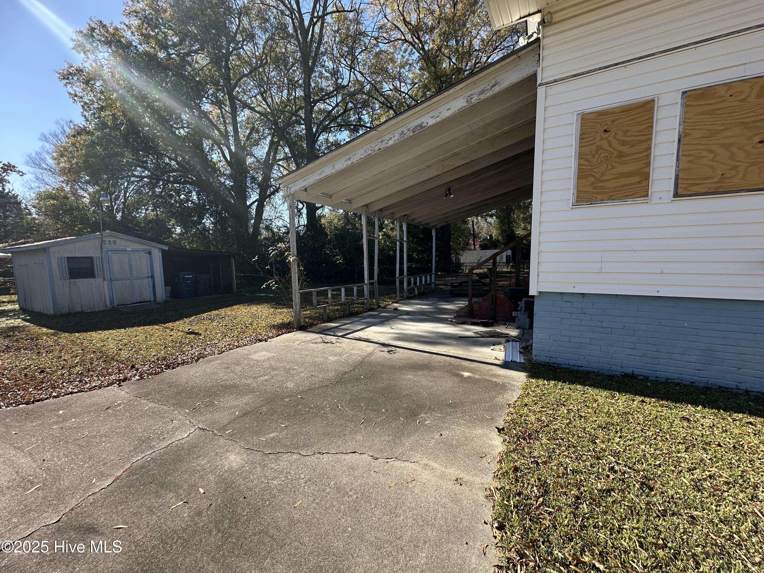 Kinston, NC 28501,311 E Capitola AVE