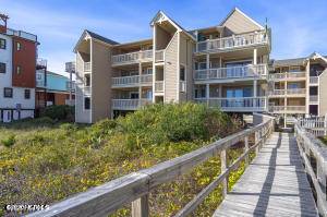 Carolina Beach, NC 28428,1411 S Lake Park BLVD #Unit B1