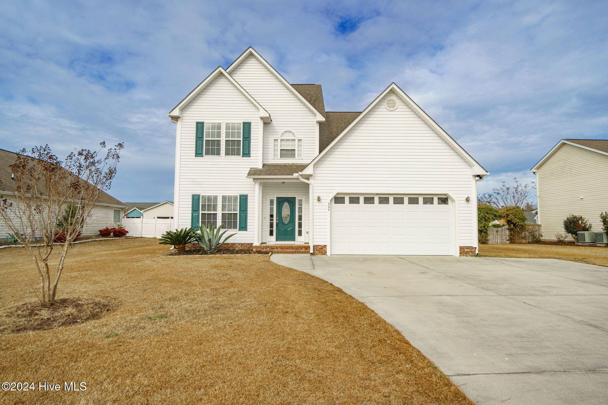 Newport, NC 28570,224 Hickory Shores DR