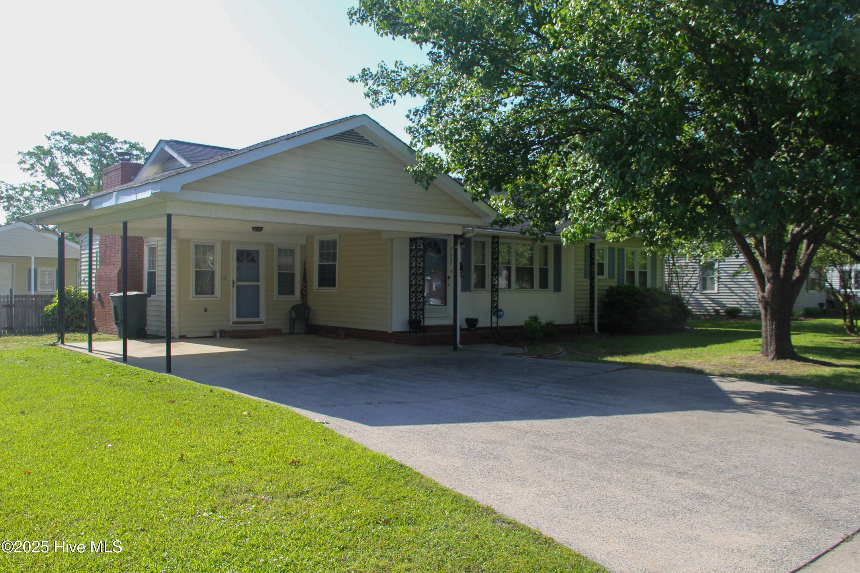 Ayden, NC 28513,4237 Washington ST