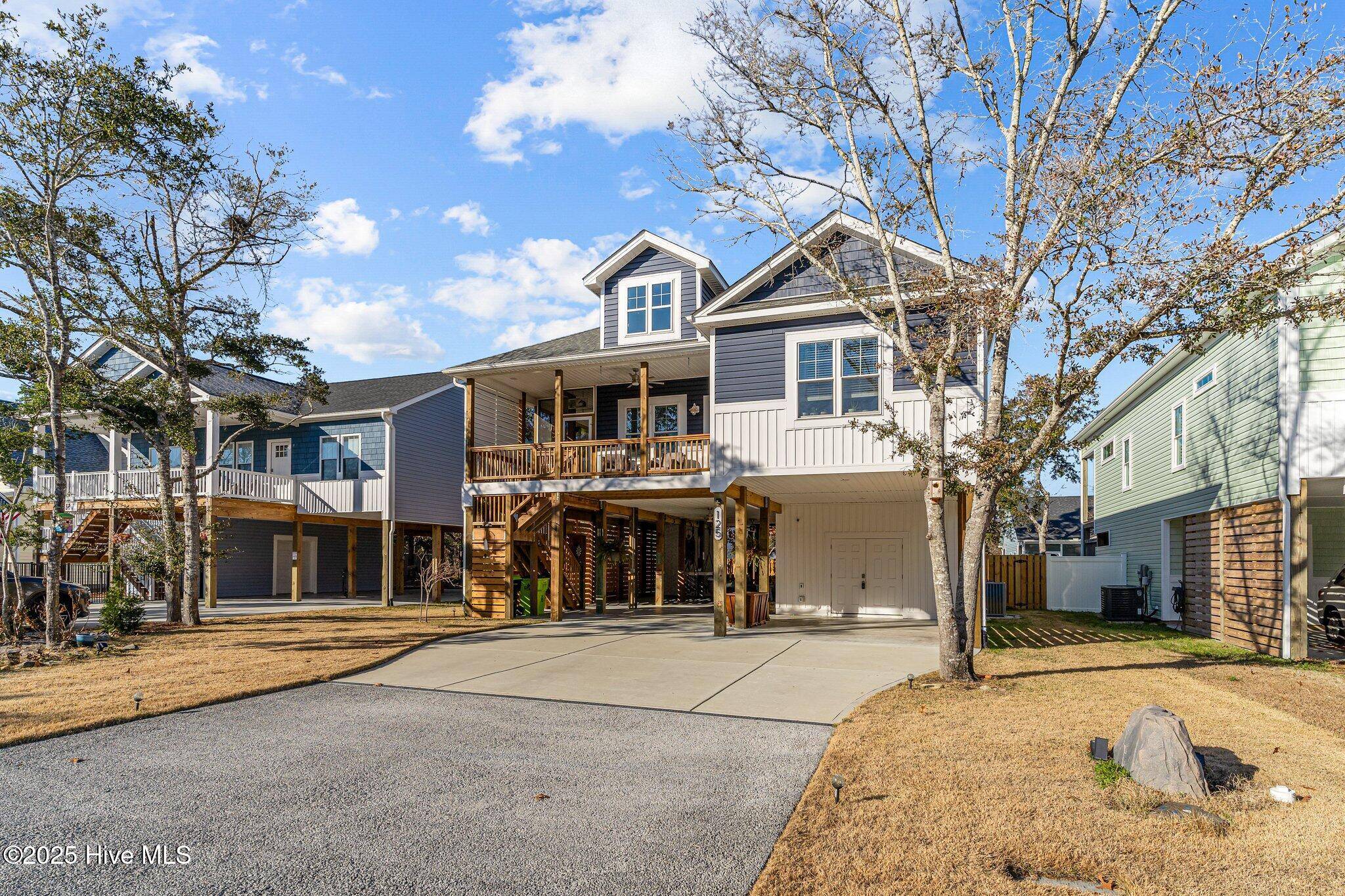 Oak Island, NC 28465,125 NE 10th ST