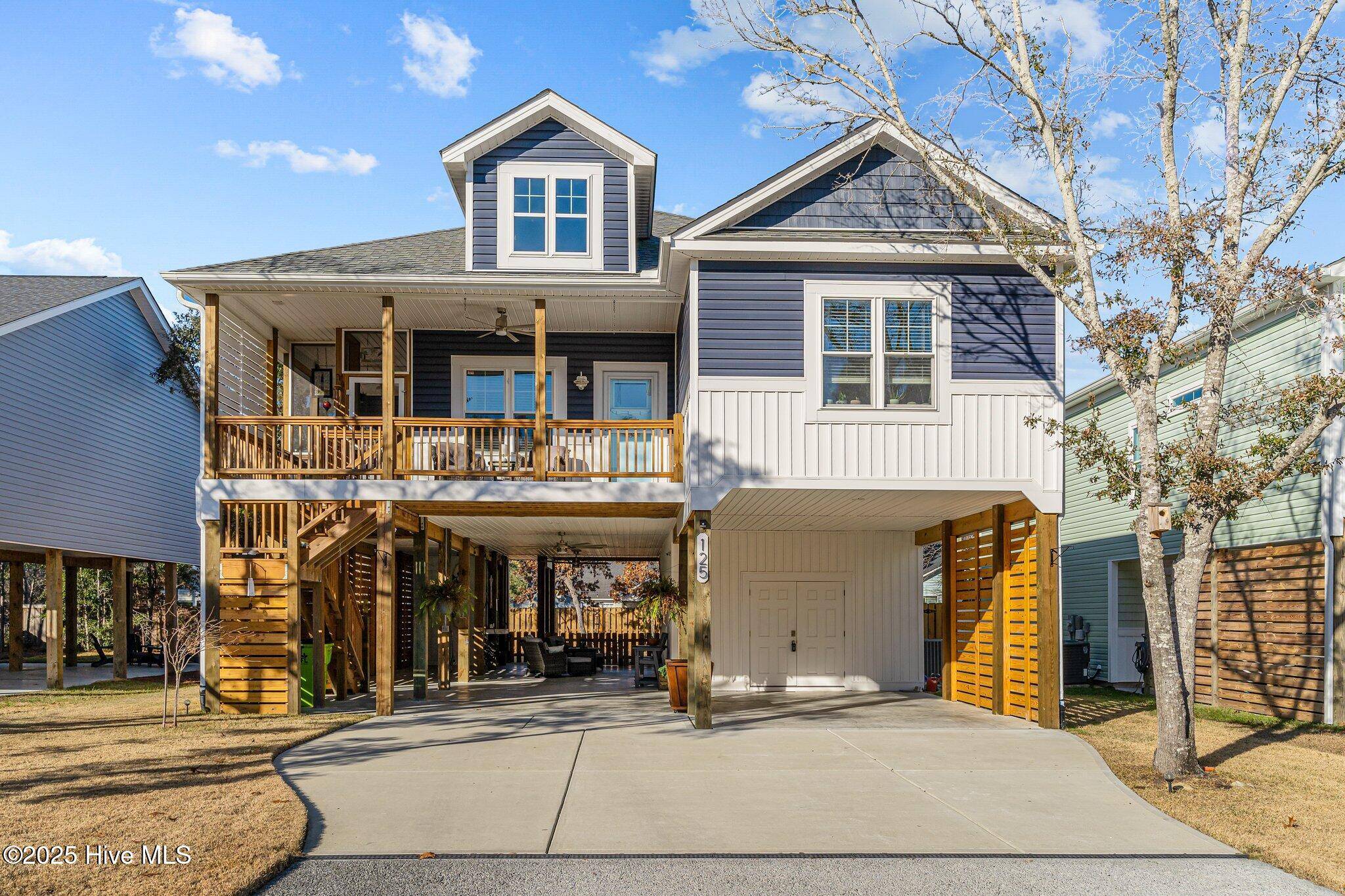 Oak Island, NC 28465,125 NE 10th ST