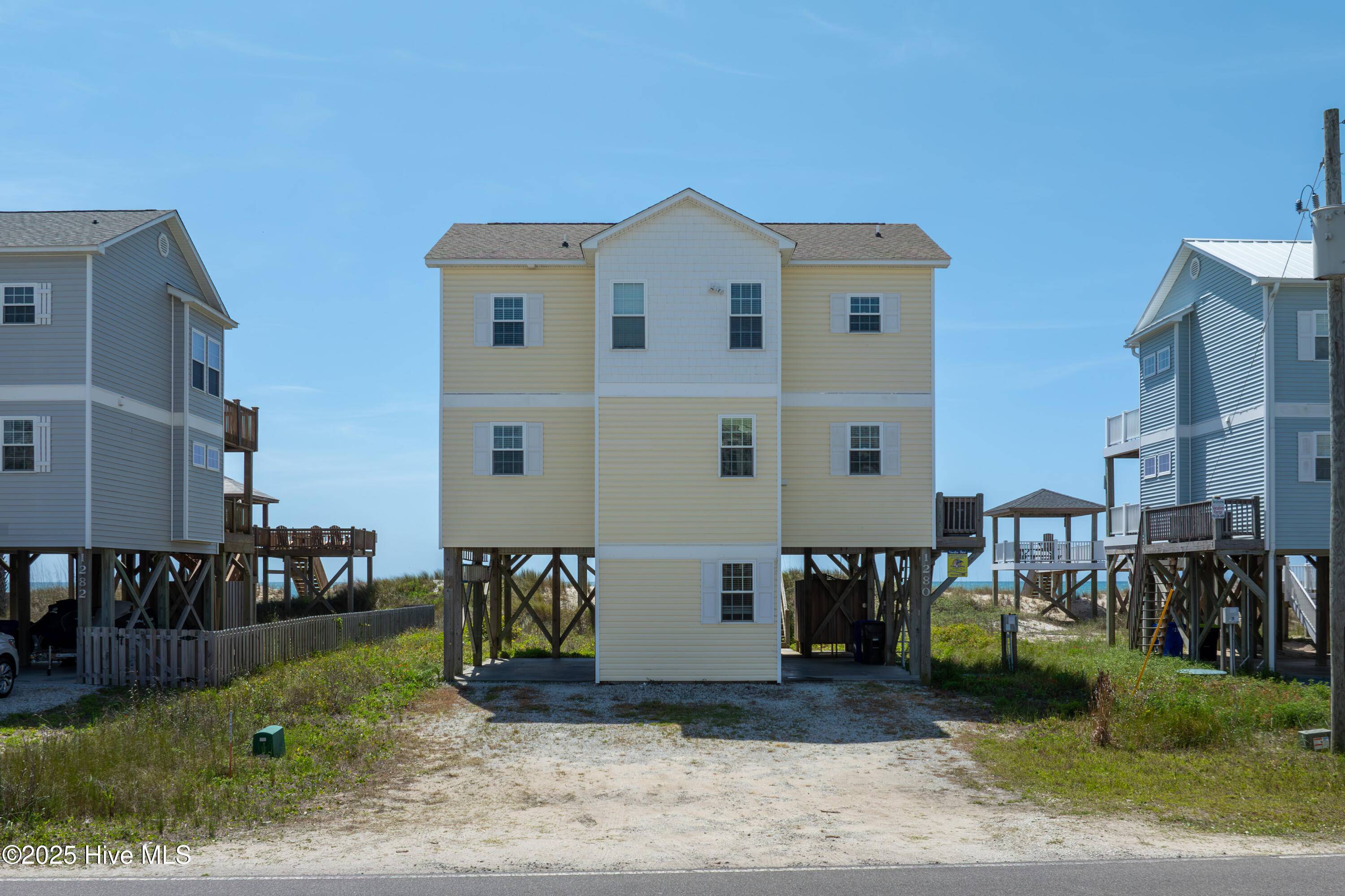 North Topsail Beach, NC 28460,1280 New River Inlet RD