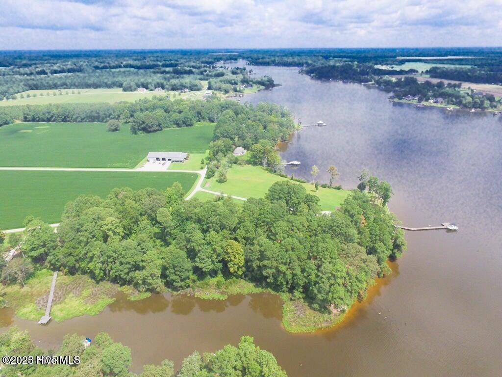 Bath, NC 27808,362 Moore LN