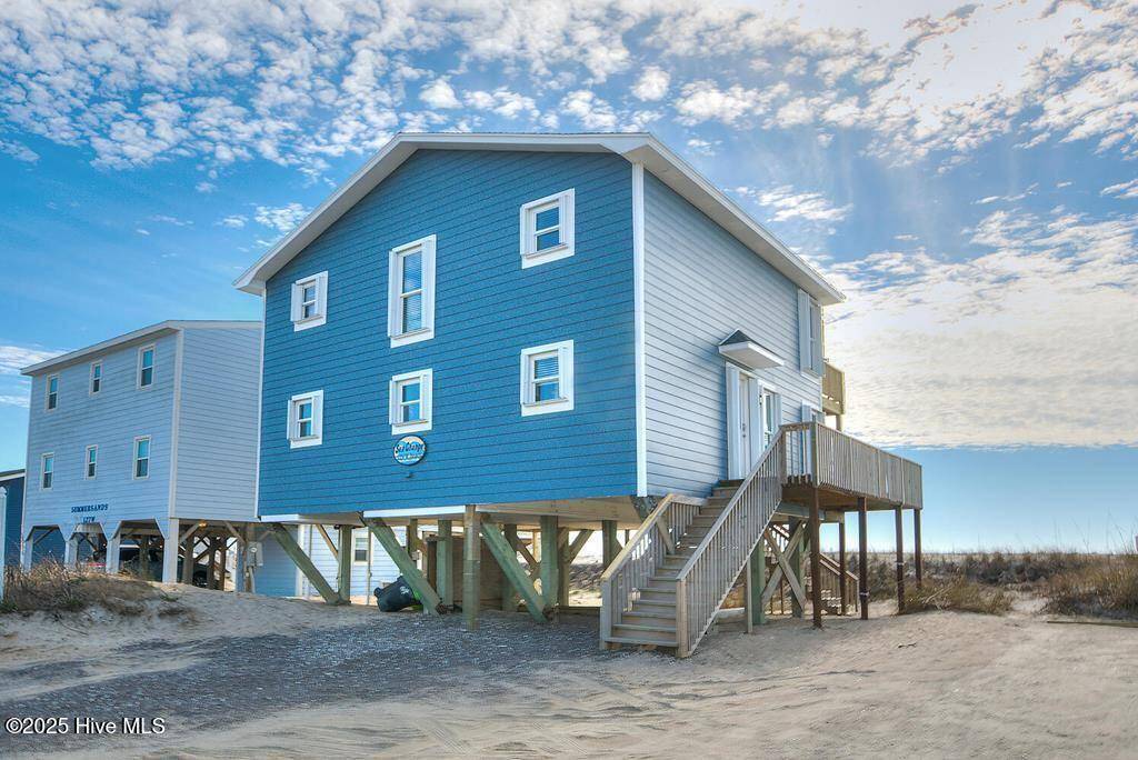 Oak Island, NC 28465,129 W Beach DR