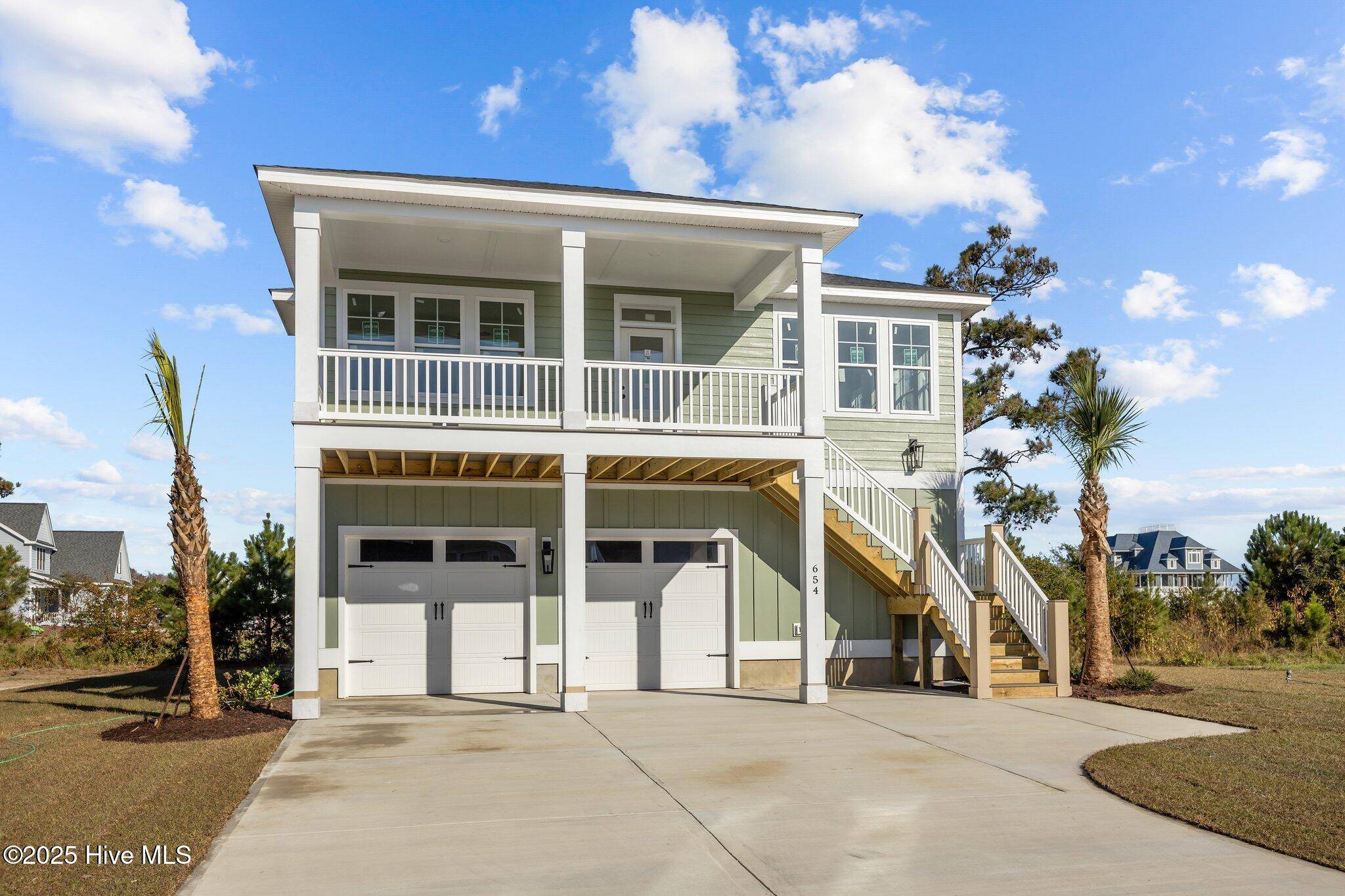 Newport, NC 28570,654 Fishermans PT