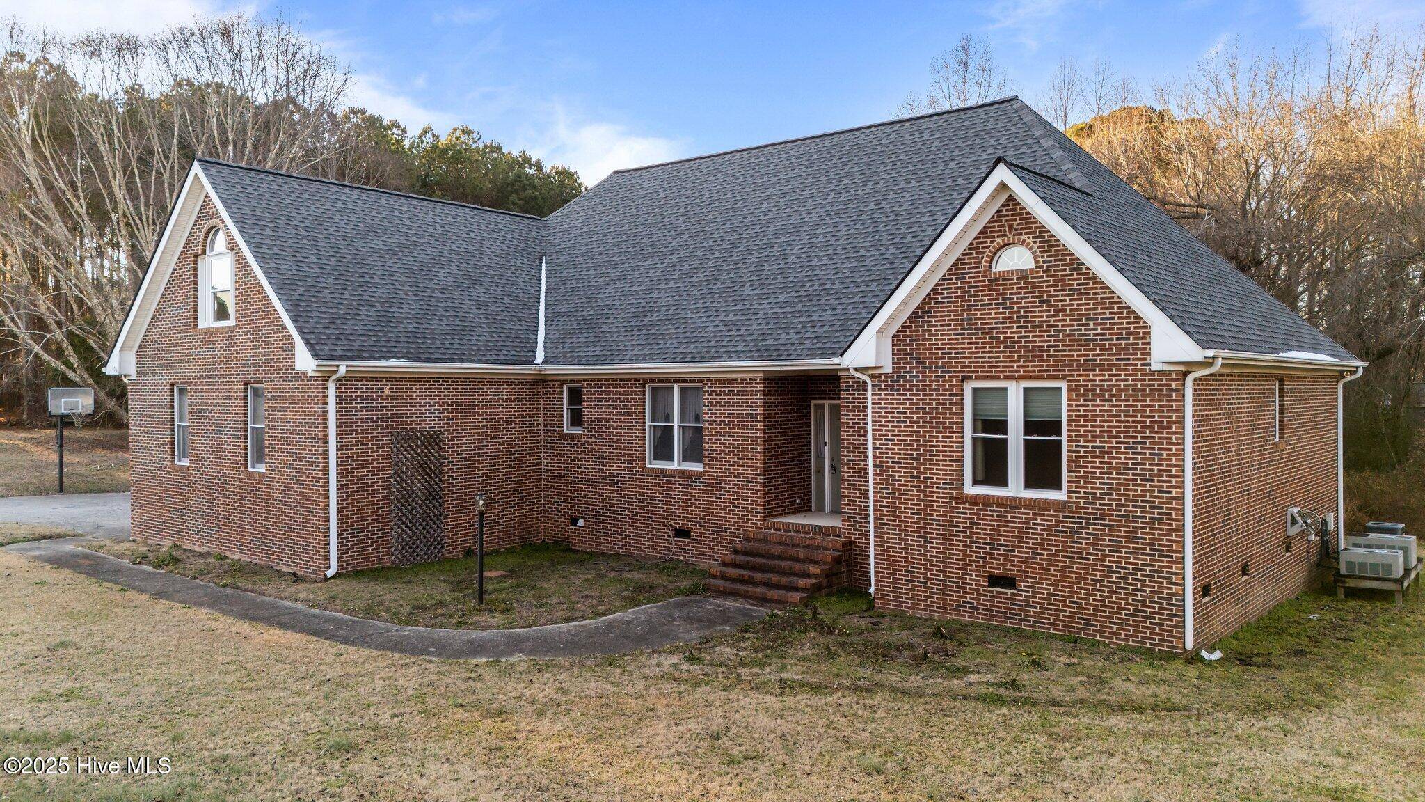 Clayton, NC 27520,104 Duba CT