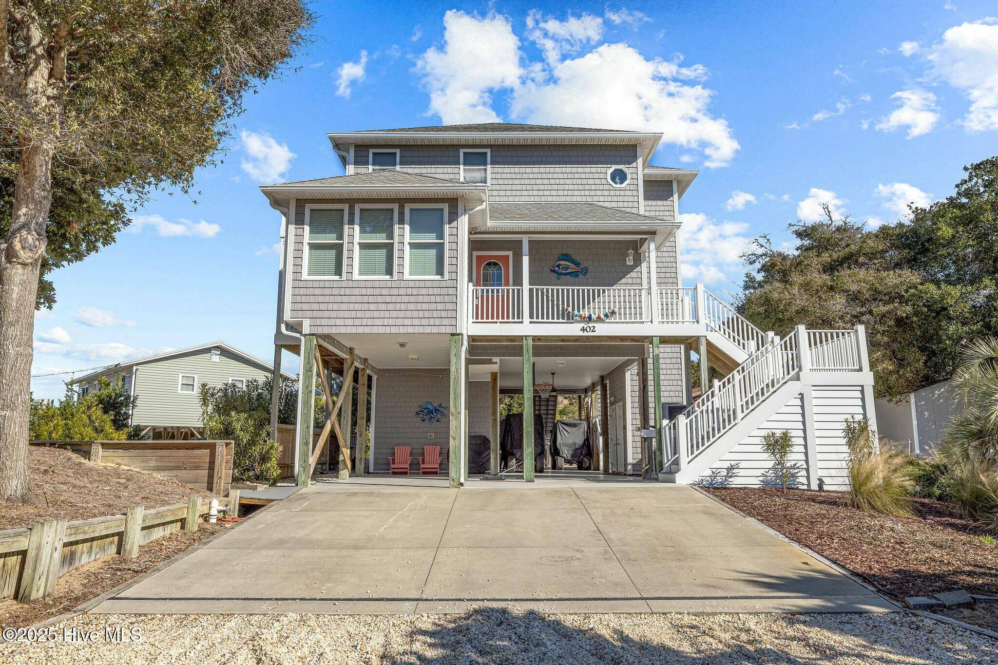 Emerald Isle, NC 28594,402 W Landing DR