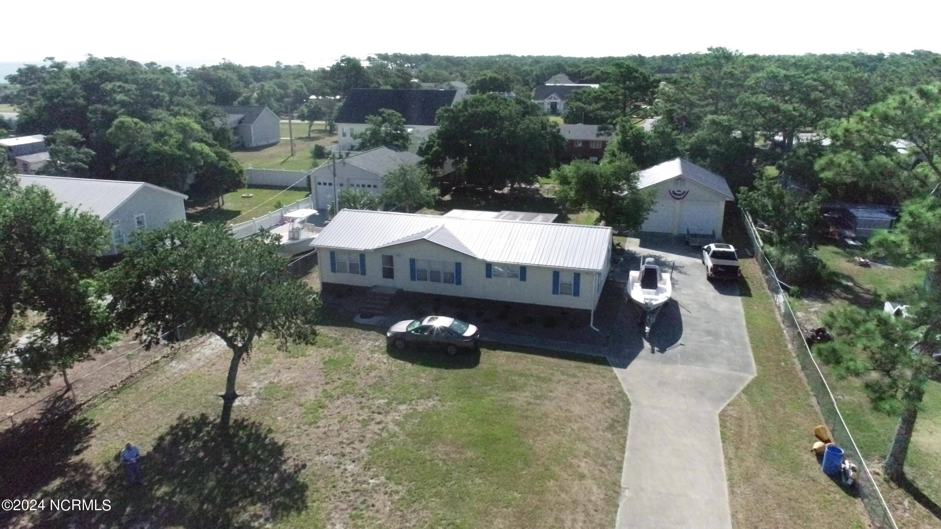 Harkers Island, NC 28531,164 Lewis ST