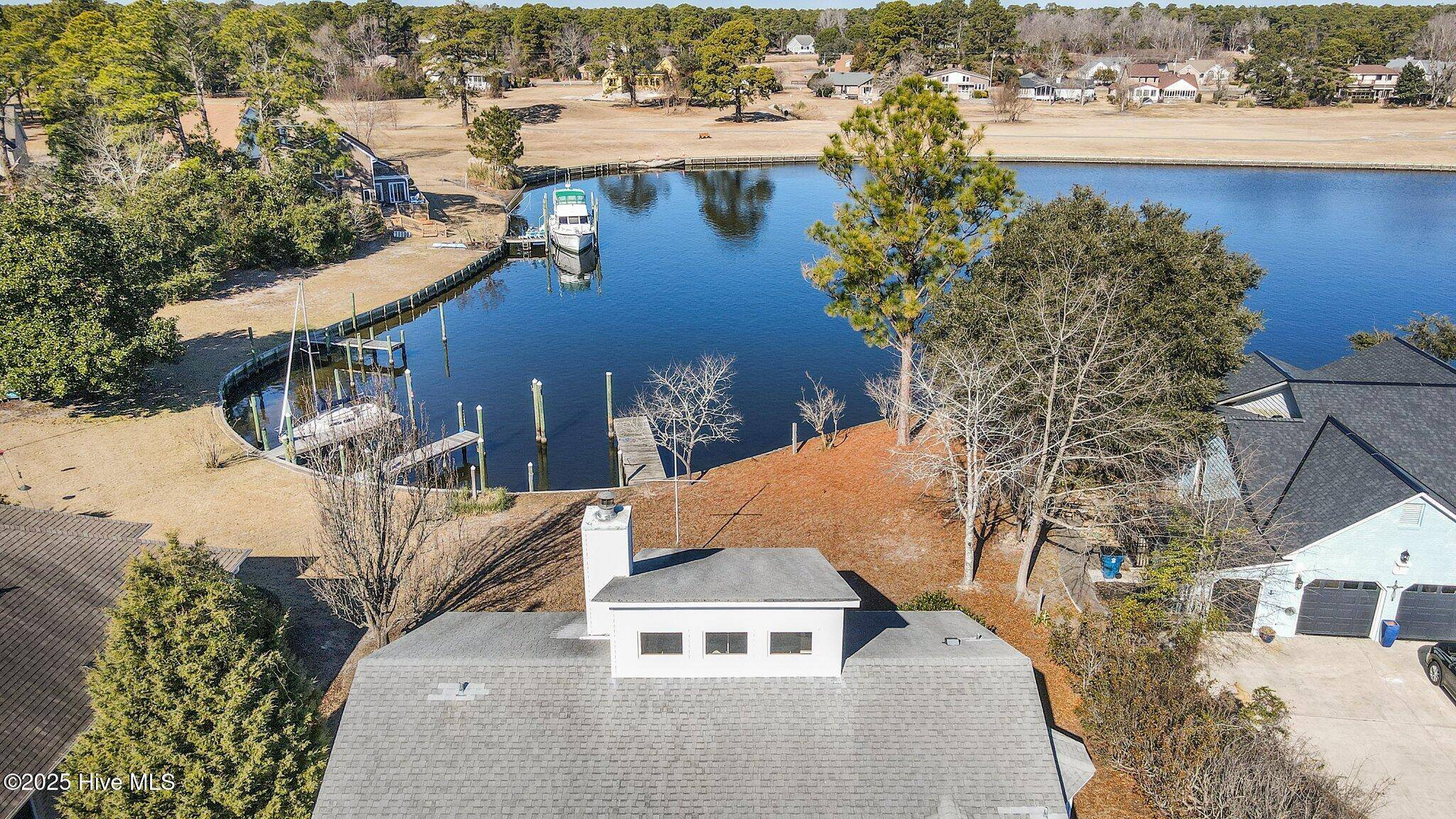 New Bern, NC 28560,901 Grenada CT