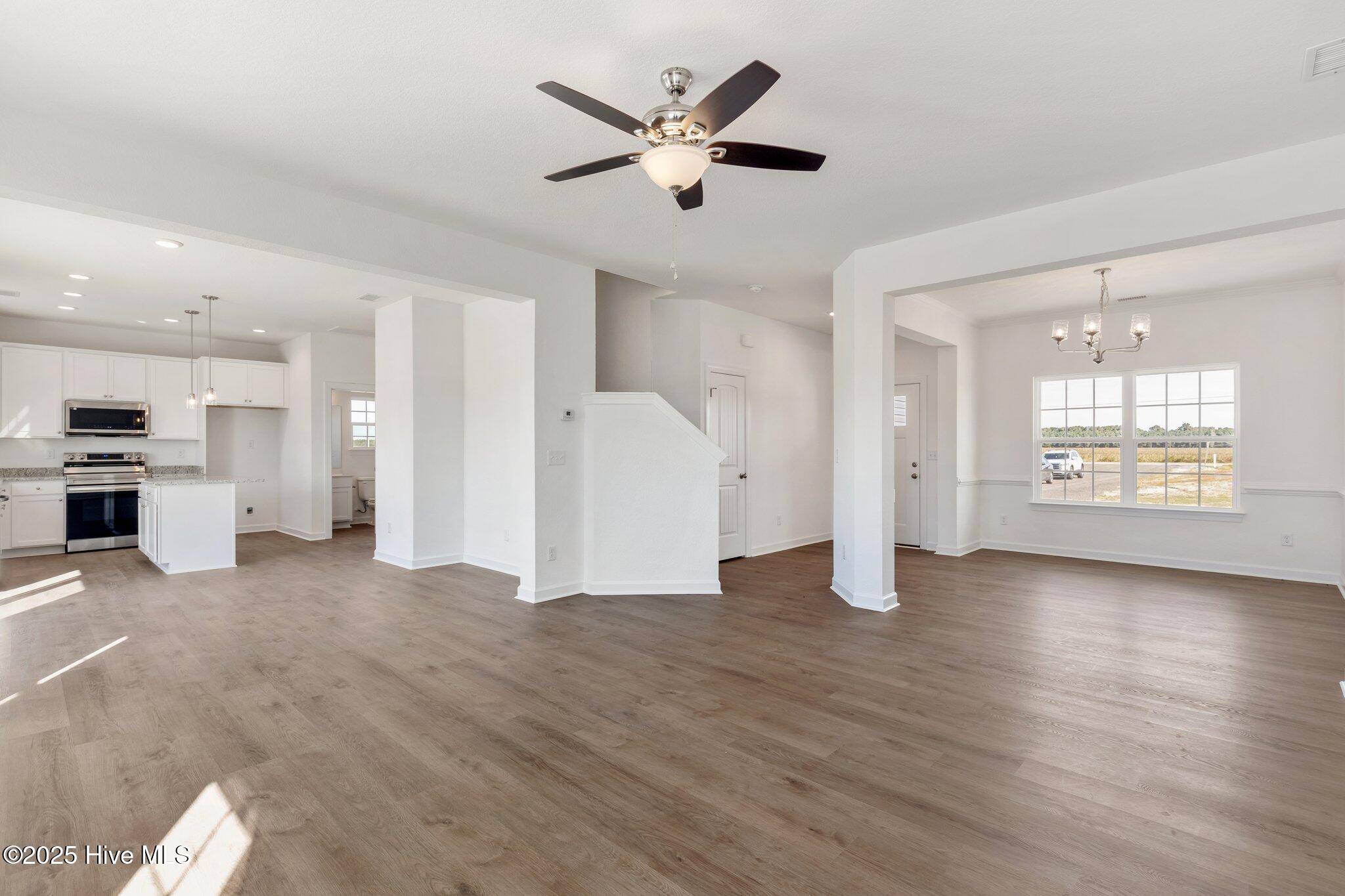 Shawboro, NC 27973,115 Yadkin DR