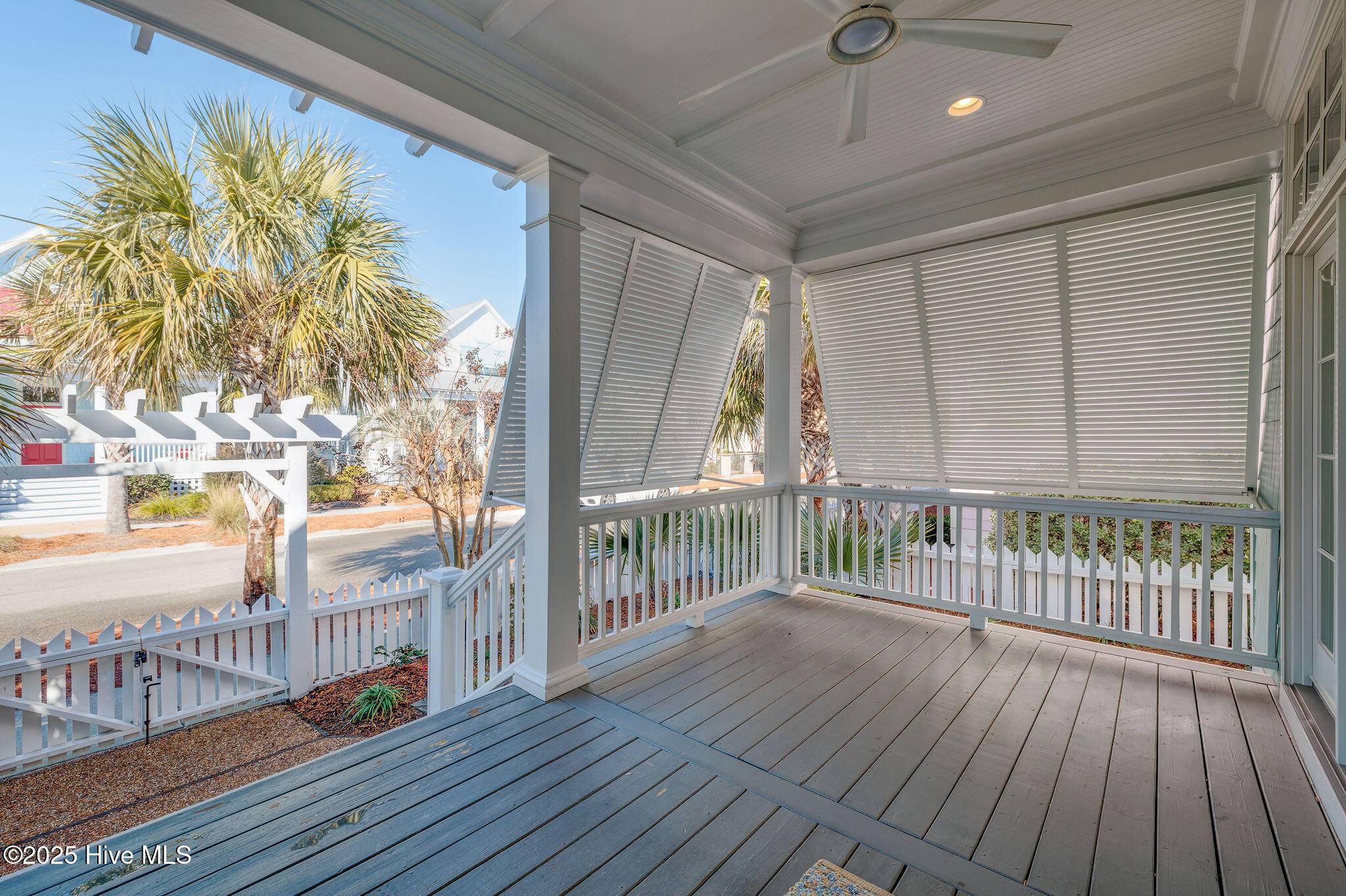 Carolina Beach, NC 28428,1233 Searay LN