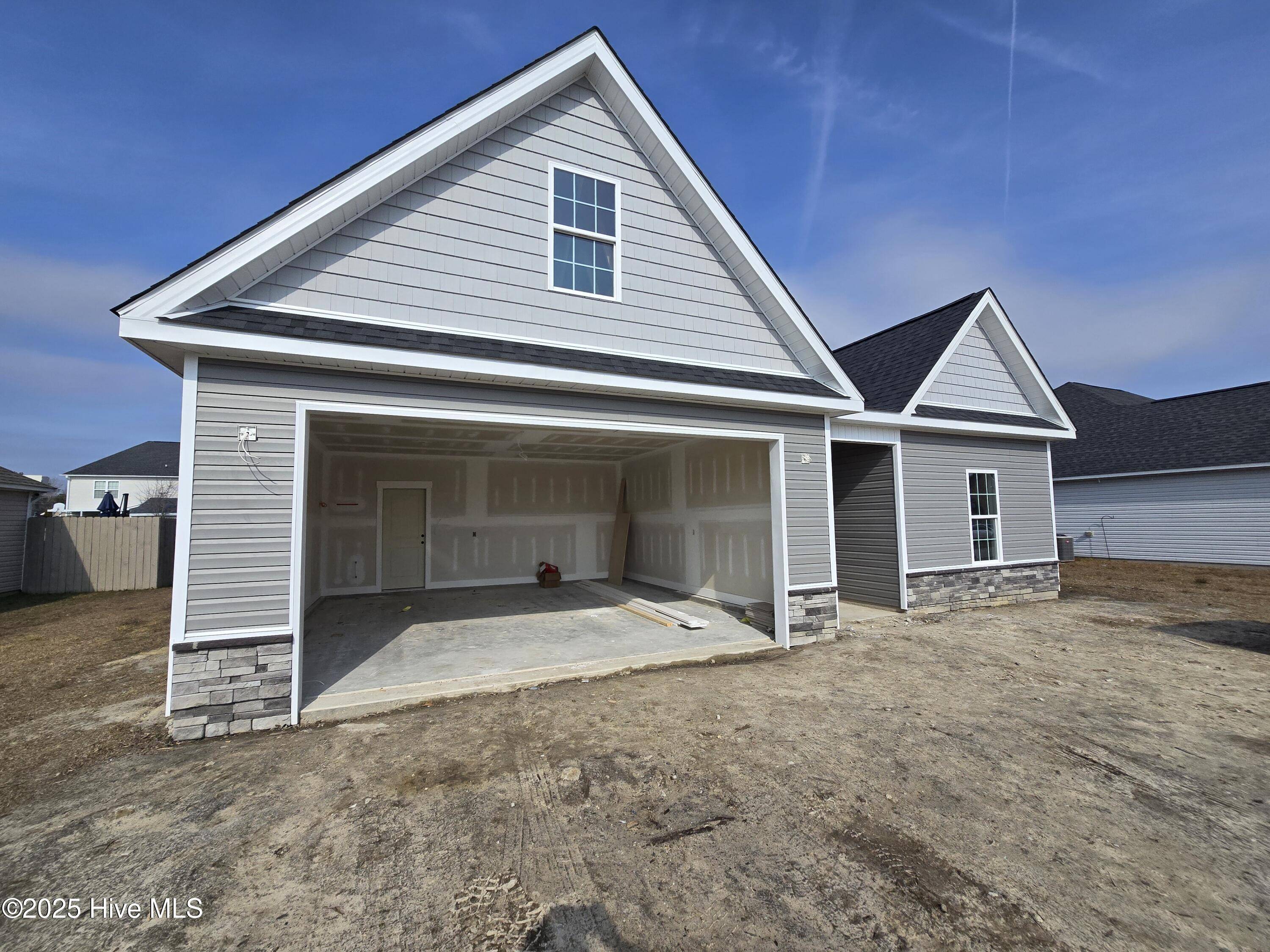 Sneads Ferry, NC 28460,414 Derrick DR