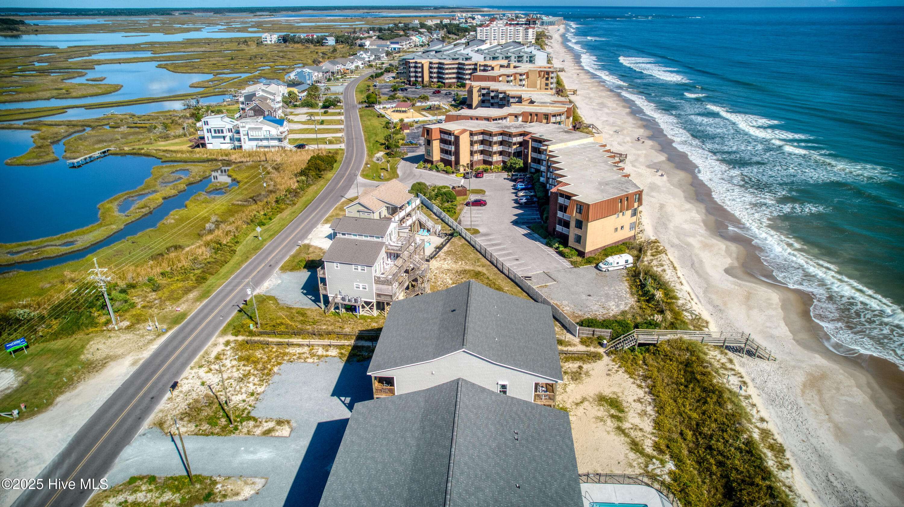 North Topsail Beach, NC 28460,1794 New River Inlet RD