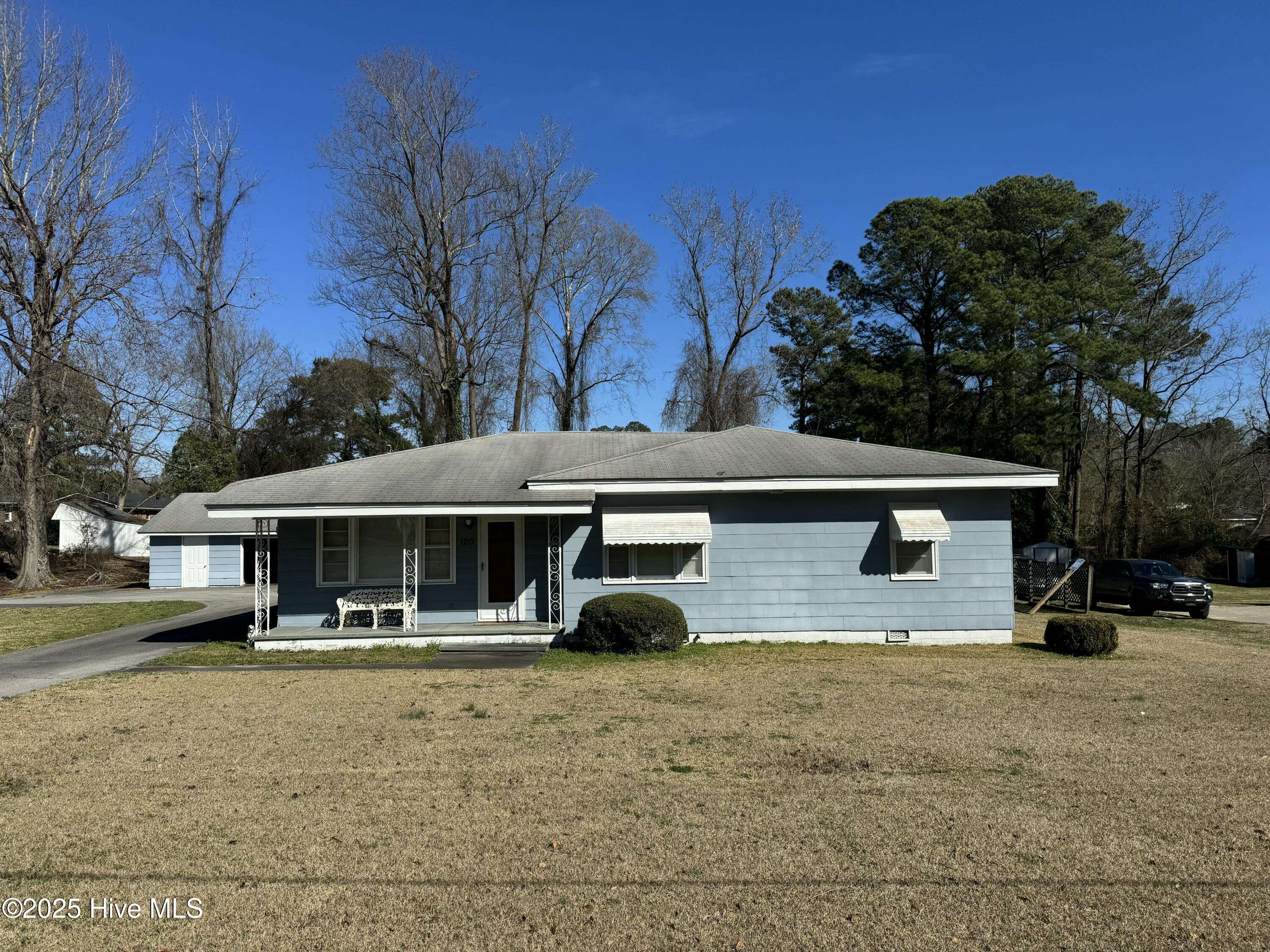 Kenansville, NC 28349,120 Williams ST