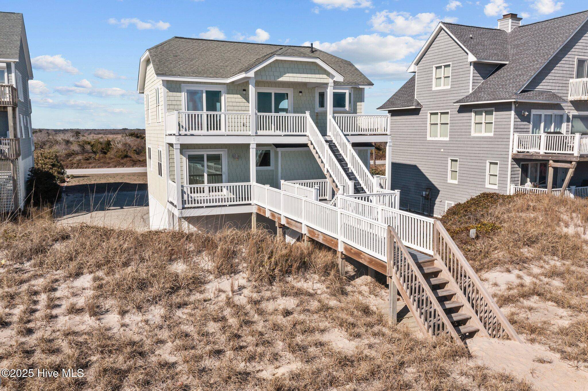 North Topsail Beach, NC 28460,3850 Island DR