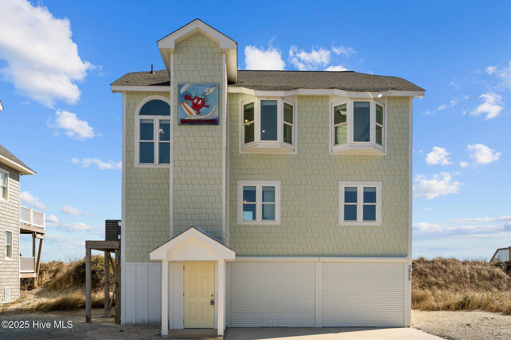 North Topsail Beach, NC 28460,3850 Island DR