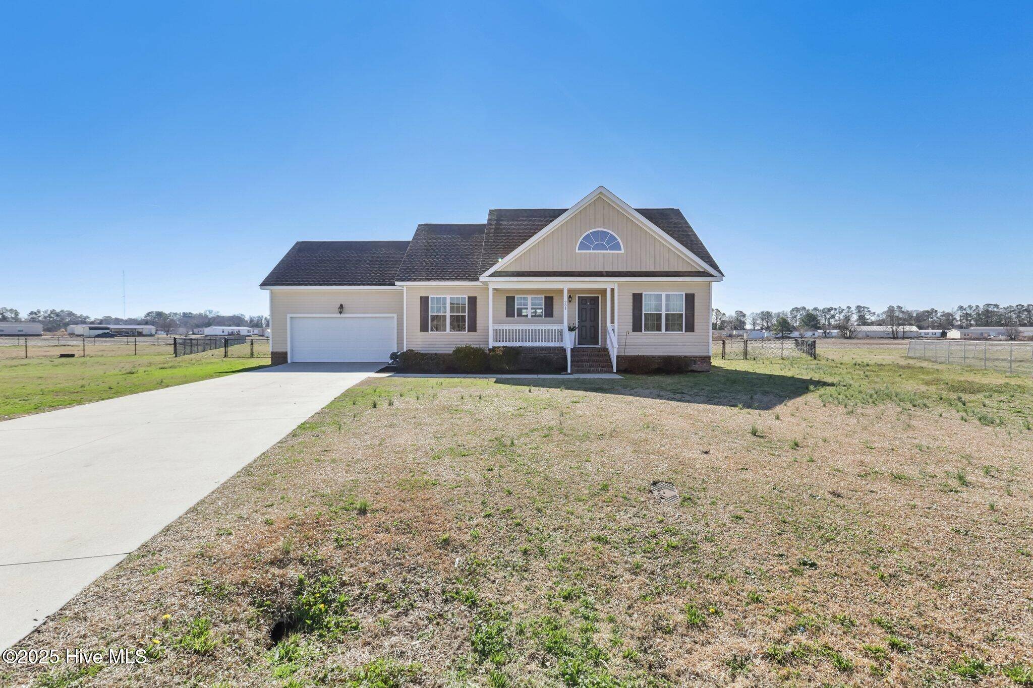 La Grange, NC 28551,208 Labrador CT