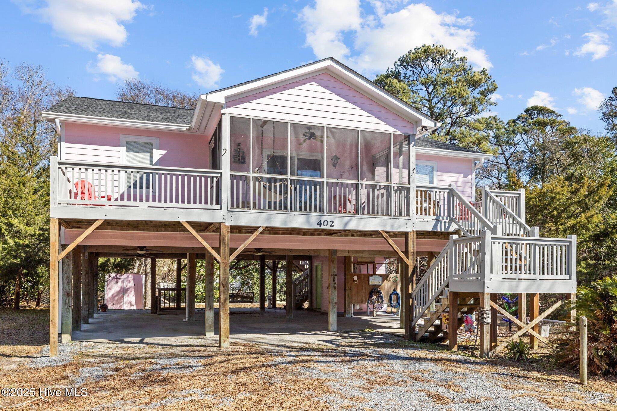 Emerald Isle, NC 28594,402 Lee AVE