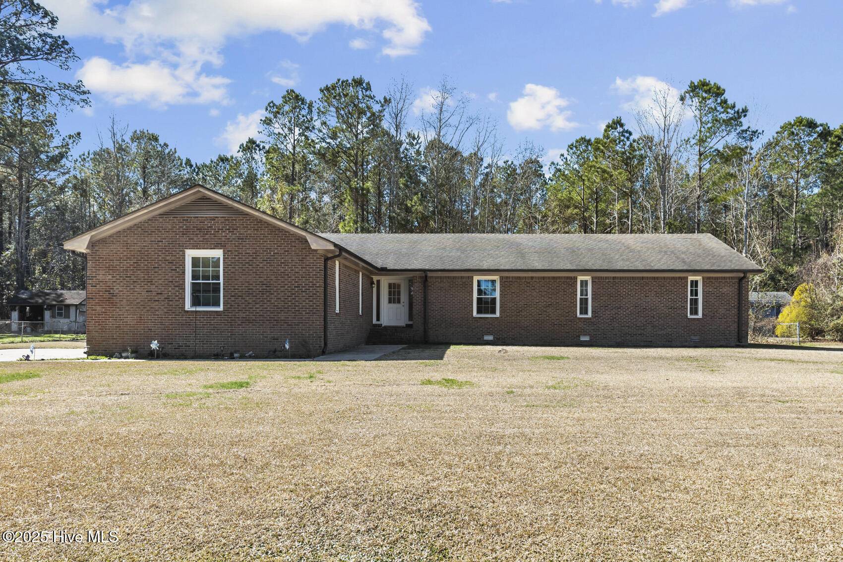New Bern, NC 28560,211 Snead RD
