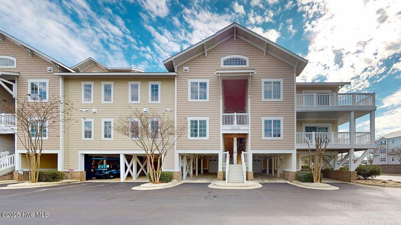 Carolina Beach, NC 28428,670 Saint Joseph ST #204