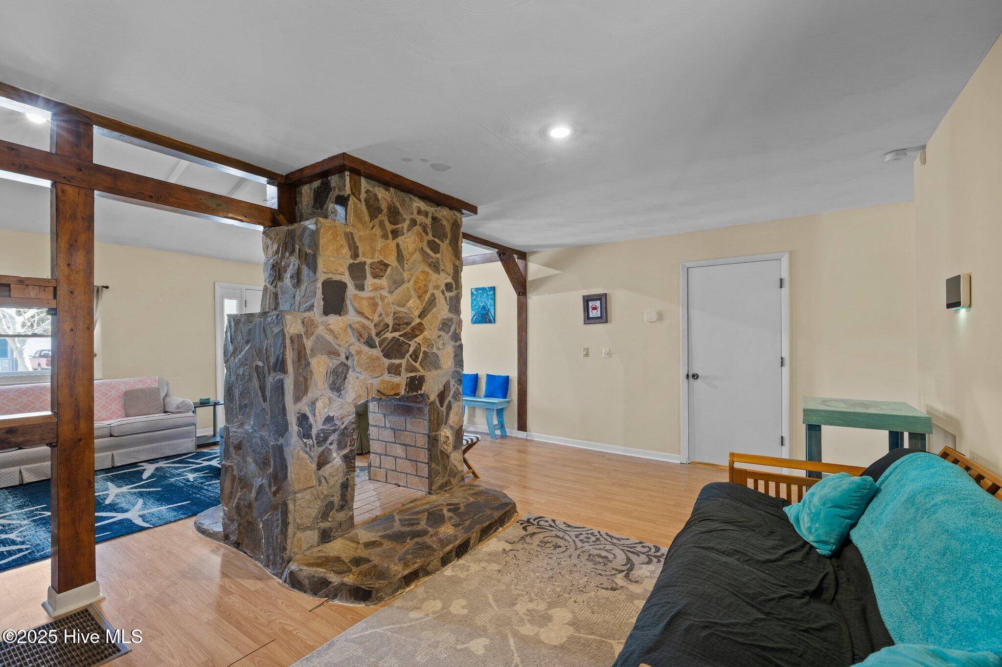 Morehead City, NC 28557,305 N 22nd ST