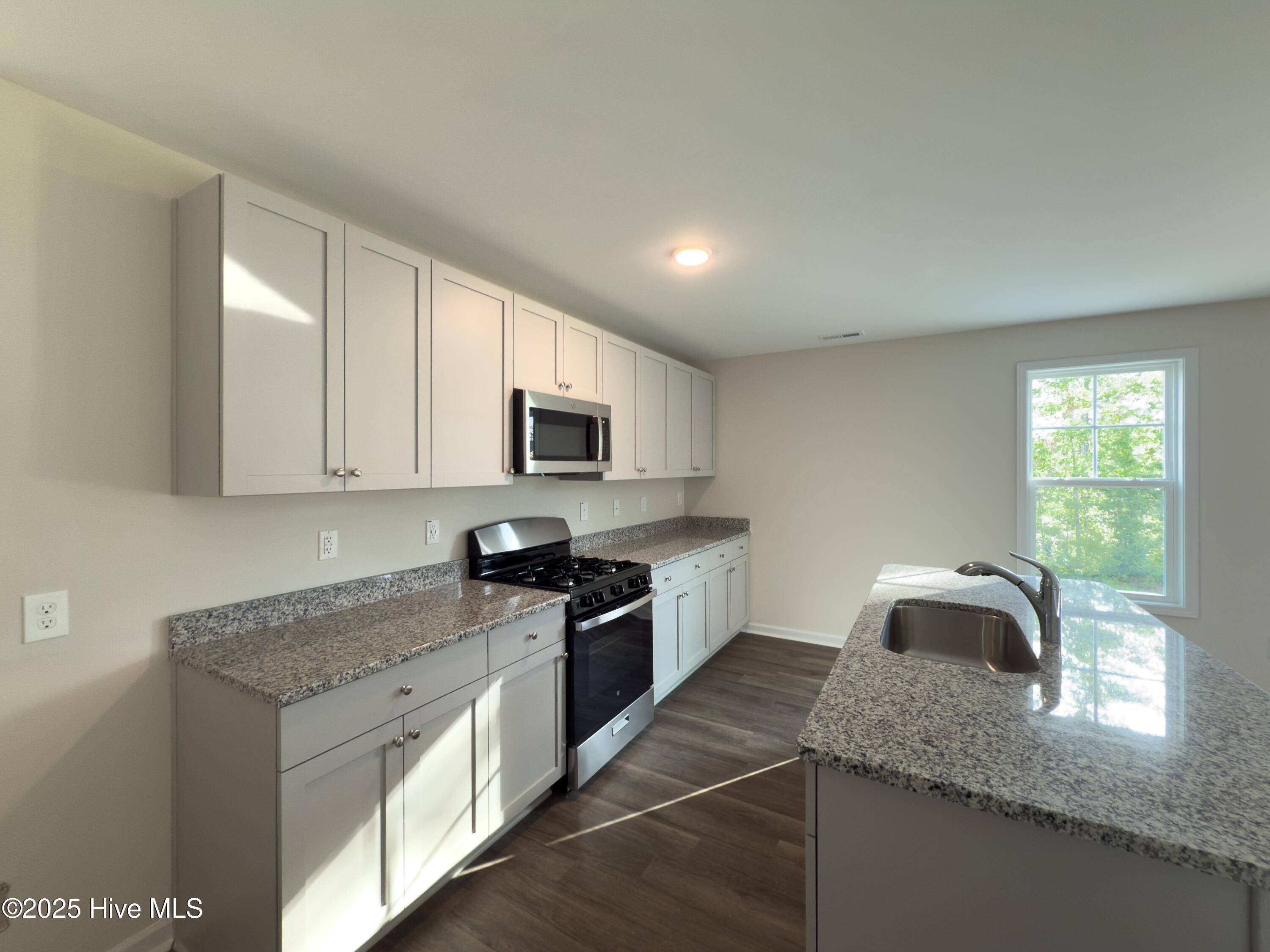 Hope Mills, NC 28348,2149 Purebred CIR