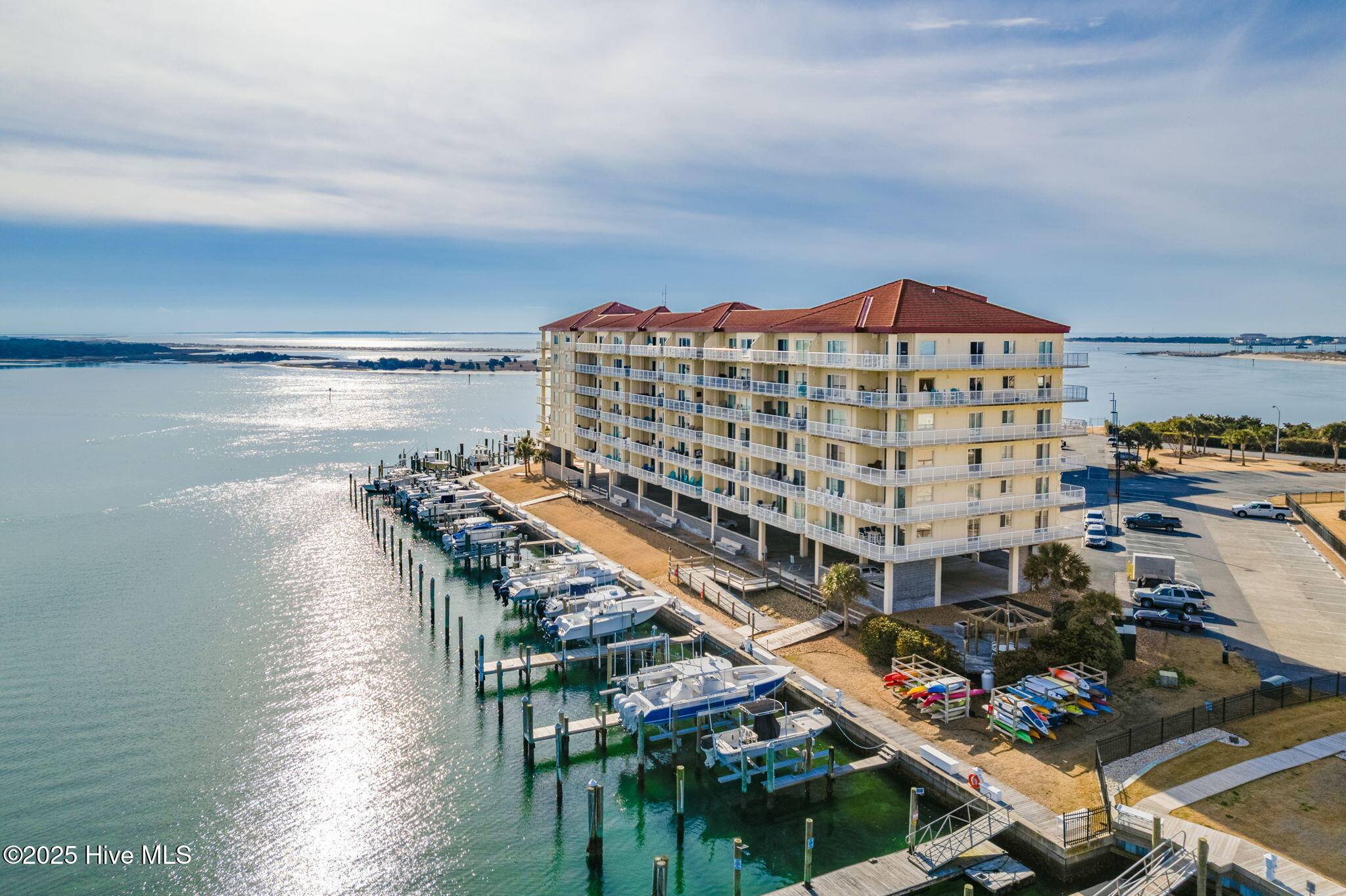 Beaufort, NC 28516,100 Olde Towne Yacht Club DR #411