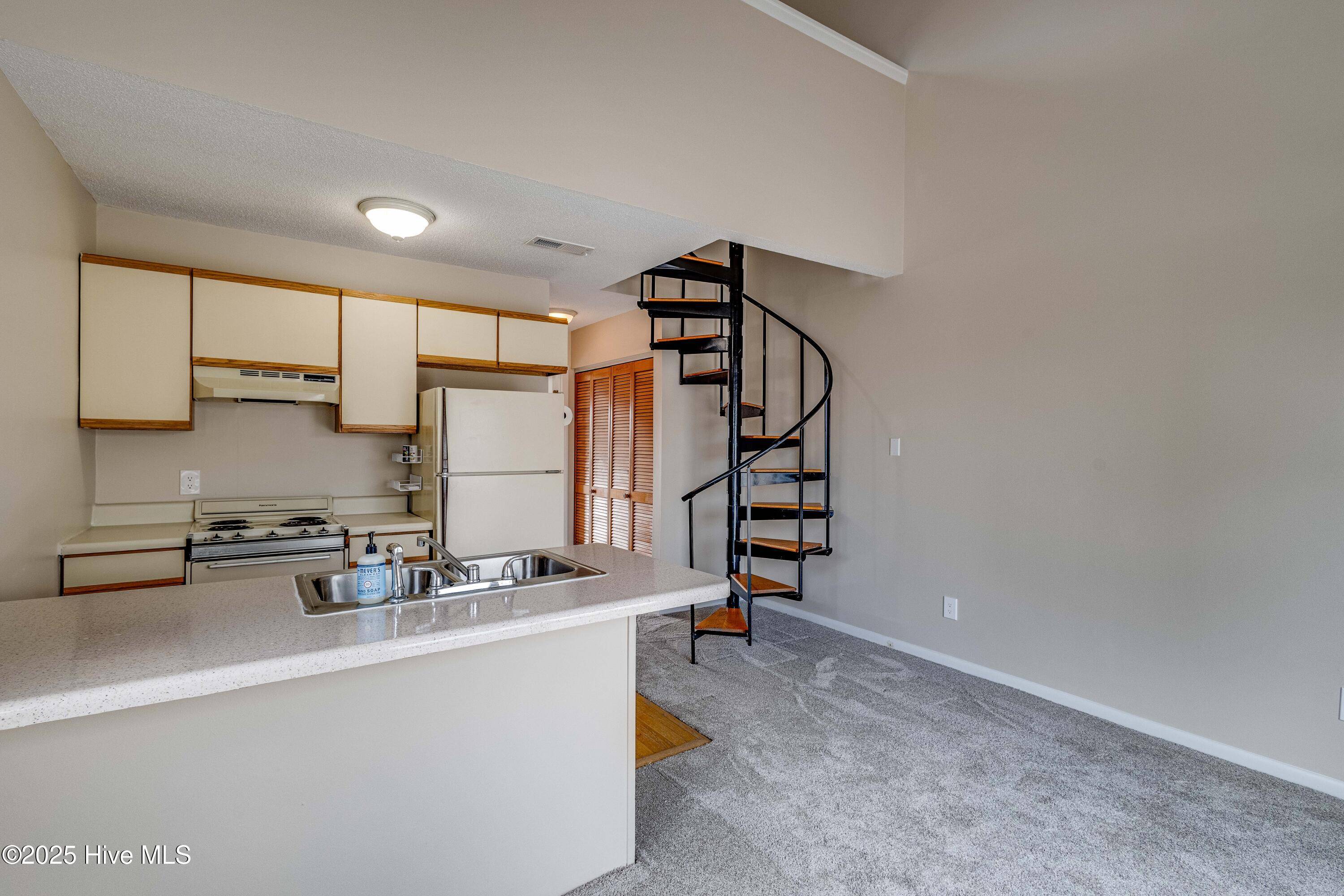 Surf City, NC 28445,9003-9005 E 9th ST